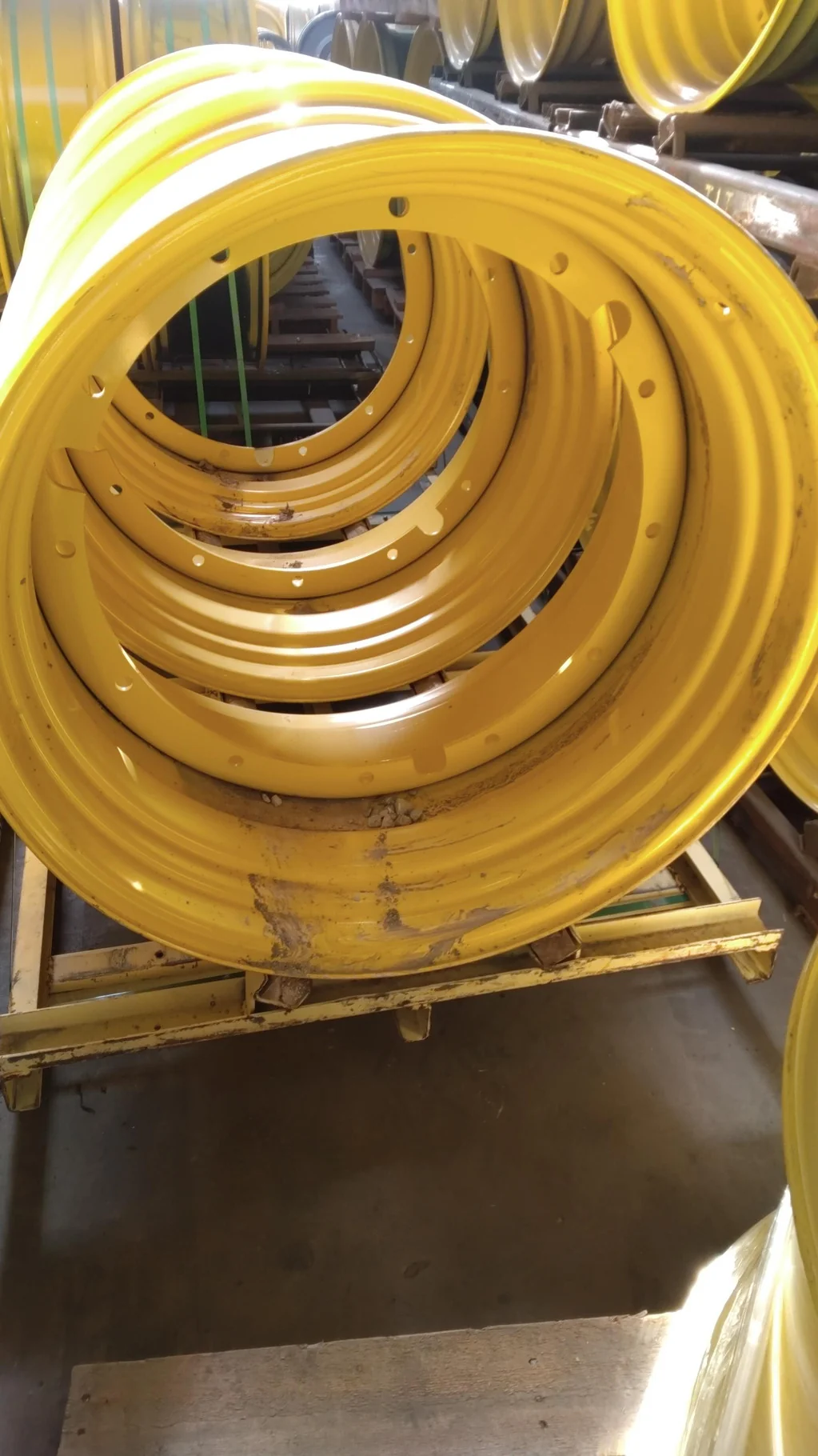 Used 23 X 38 12-32.047-29.98 -0.197OS GKN YELLOW WHEEL image 4