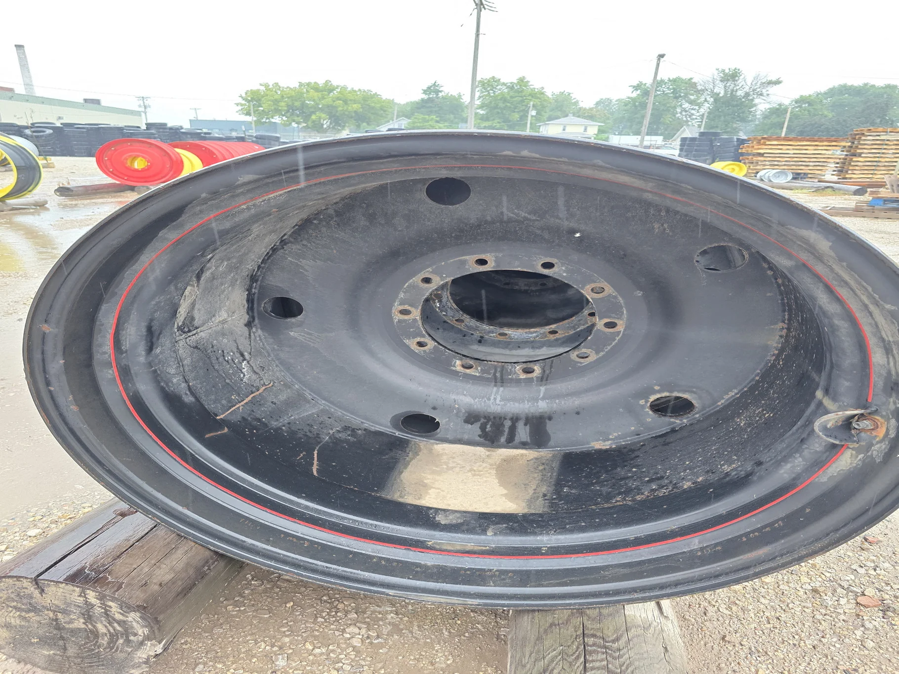 Used 28 x 38 10-14.57-12.42 Black Wheel image 2