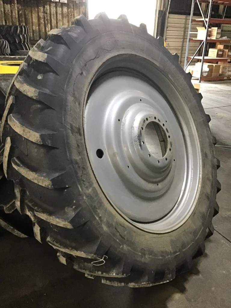 Used 480/80R50 159B MIchelin Agribib TL R-1W 70-75% on 15 X 50 10-13.19-11.07 image 2