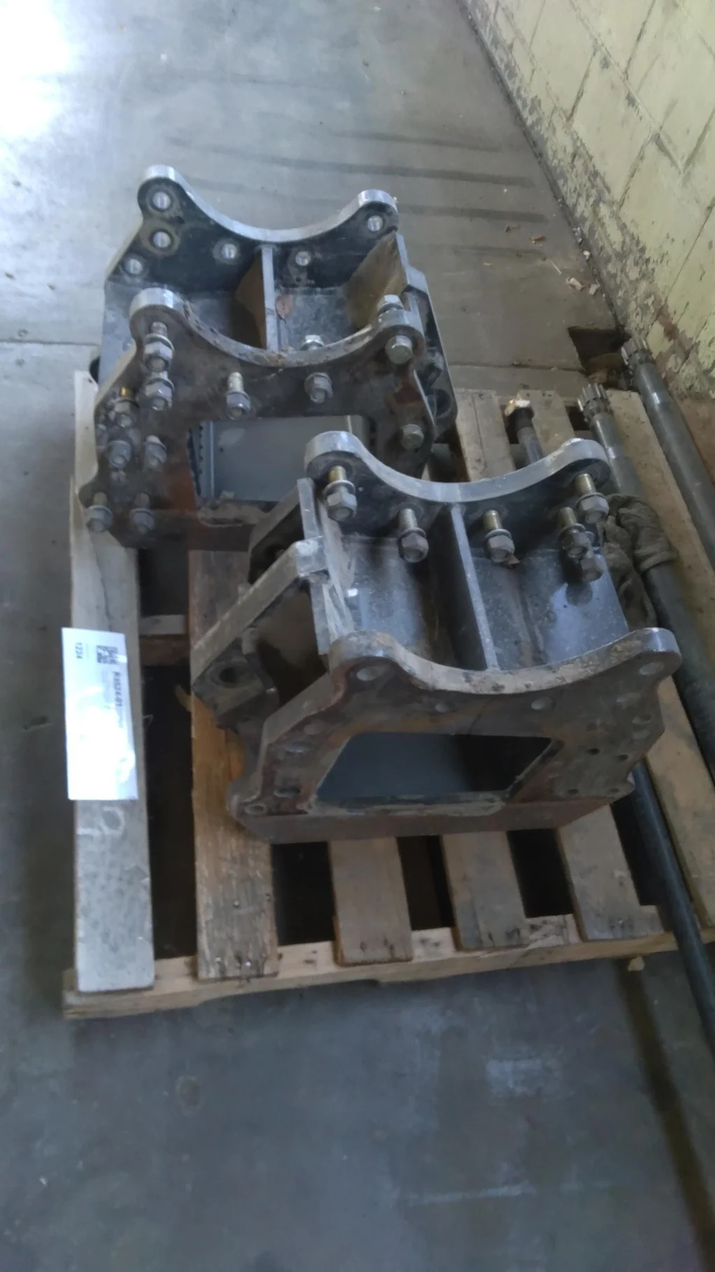 Used 11.25 Frame Ext Kit (2 exts), w/ (2) 41.375" 12 spline axle shafts, and (1) 117.625" truss rod image 4