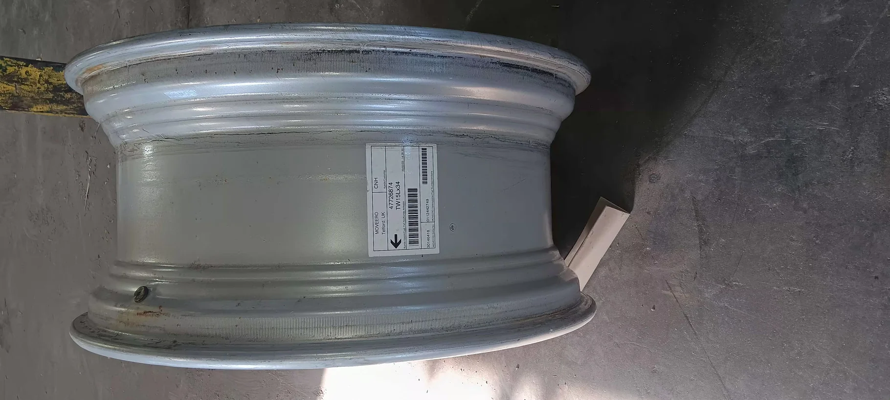 Take-Off 15 X 34 8-10.82-8.78 4/2 Rail Silver Wheel w/ Disc image 3