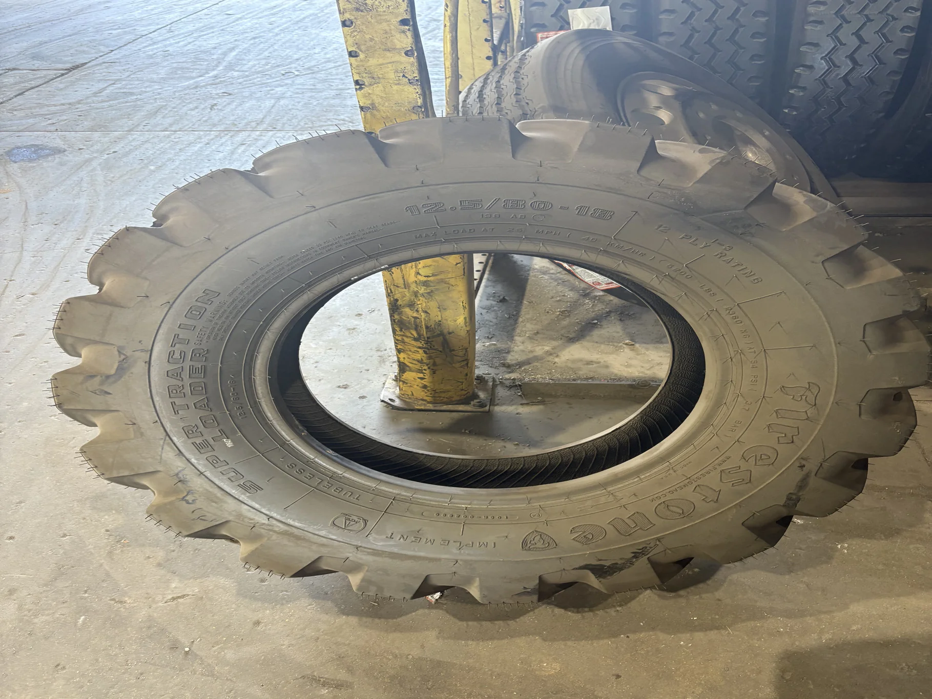 Take-Off 12.5/80-18/12 FIRESTONE SUPER TRACTION LOADER I-3 TL 95-100% image 4