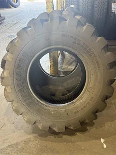 Take-Off 12.5/80-18/12 FIRESTONE SUPER TRACTION LOADER I-3 TL 95-100% image 11