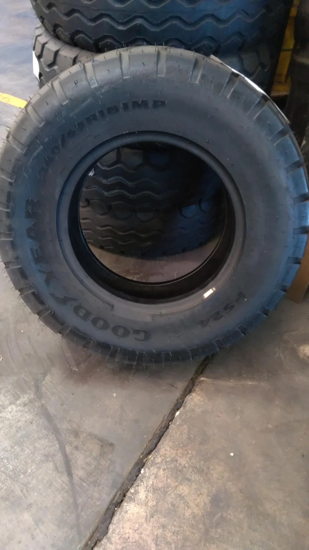 Take-Off 340/65R18 148A8/B Goodyear FS 24 TL I-1 (FS2418GY) 100% image 2