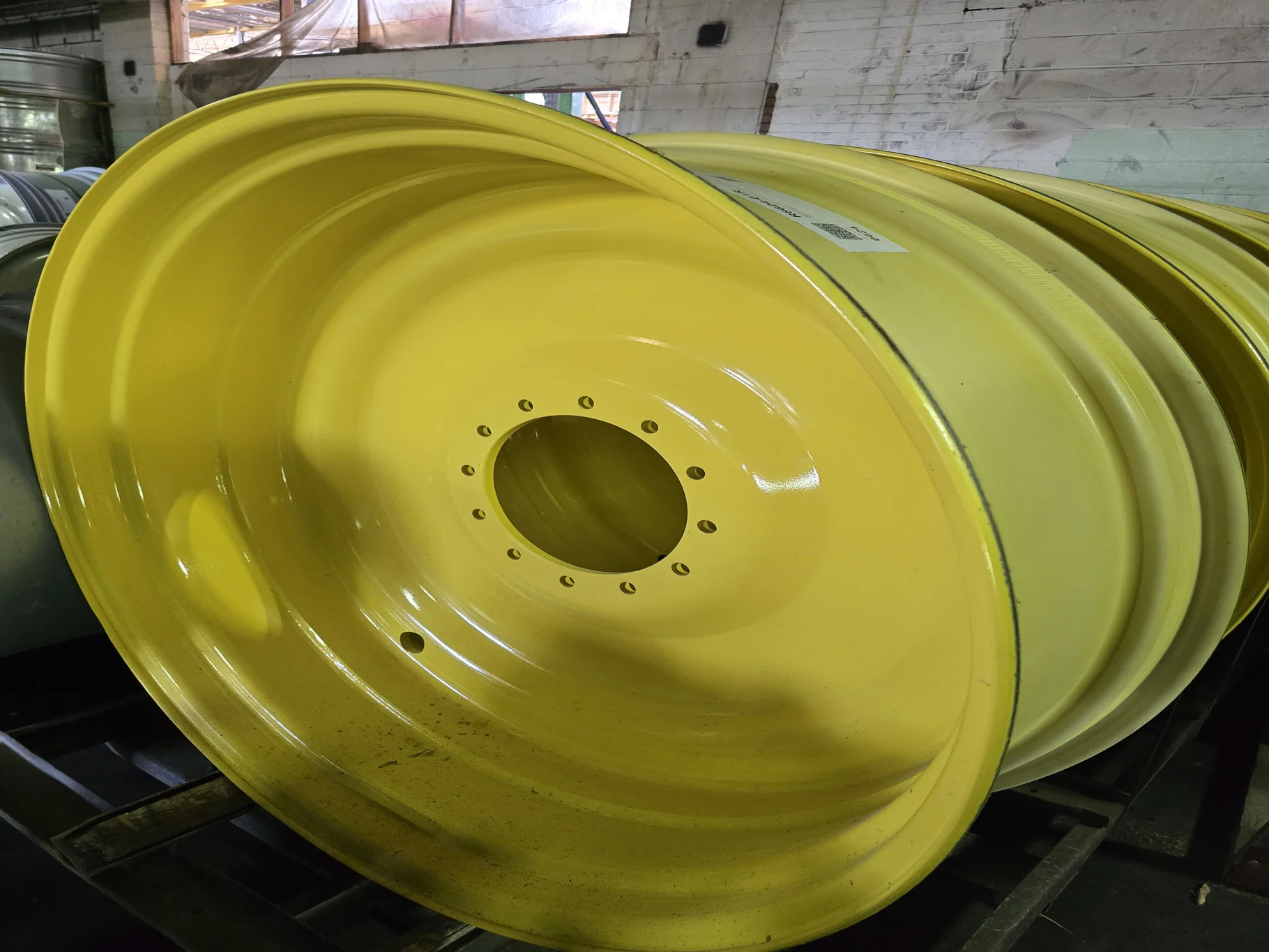 13 x 46 12-13.976-11.857-4.28in JD 4830 Bubble Disc Yellow Wheel RECONDITIONED image 2
