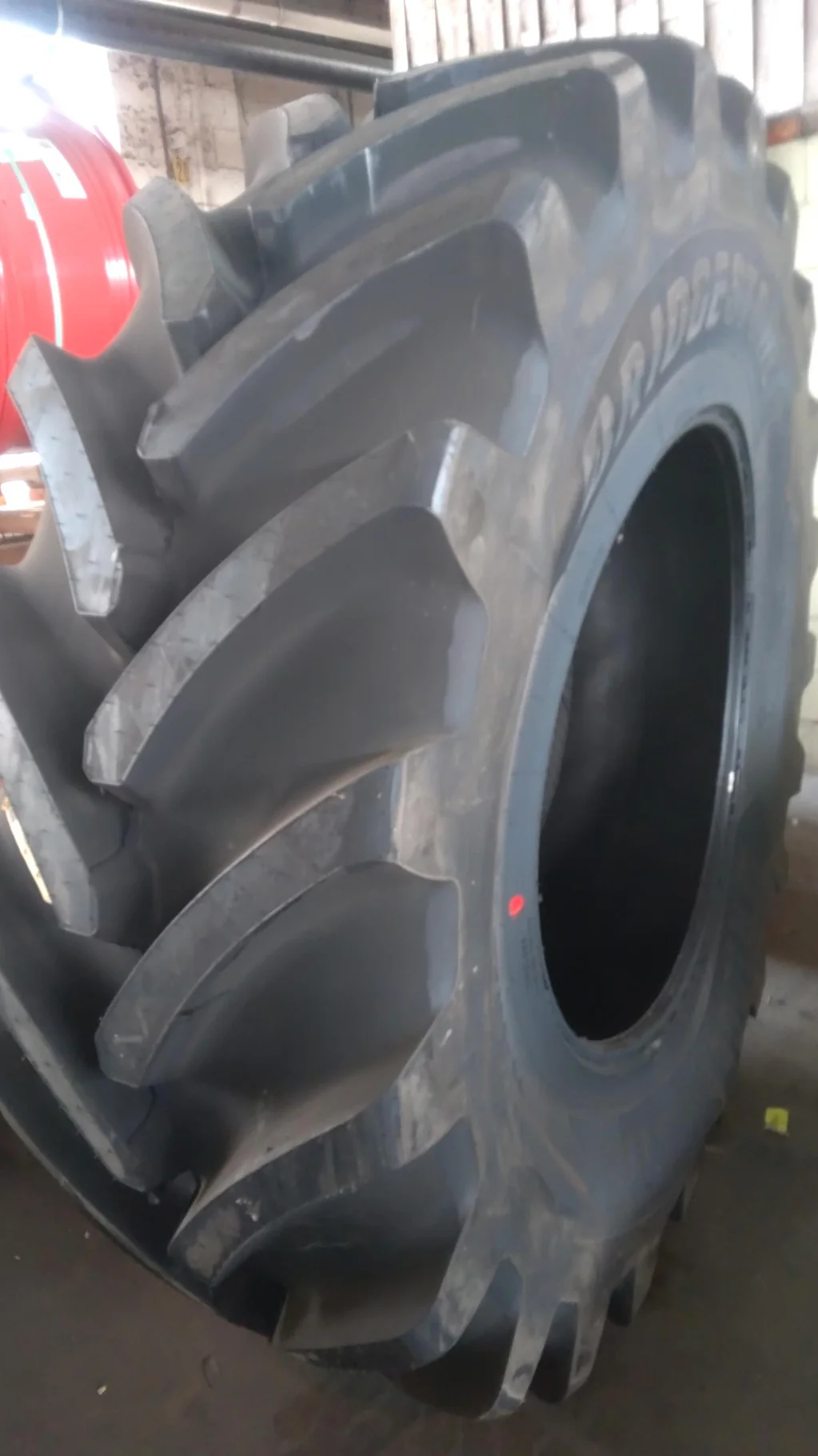 USED VF710/75R42 181D BRIDGESTONE VT TRACTOR TL R1W 95-100% image 4