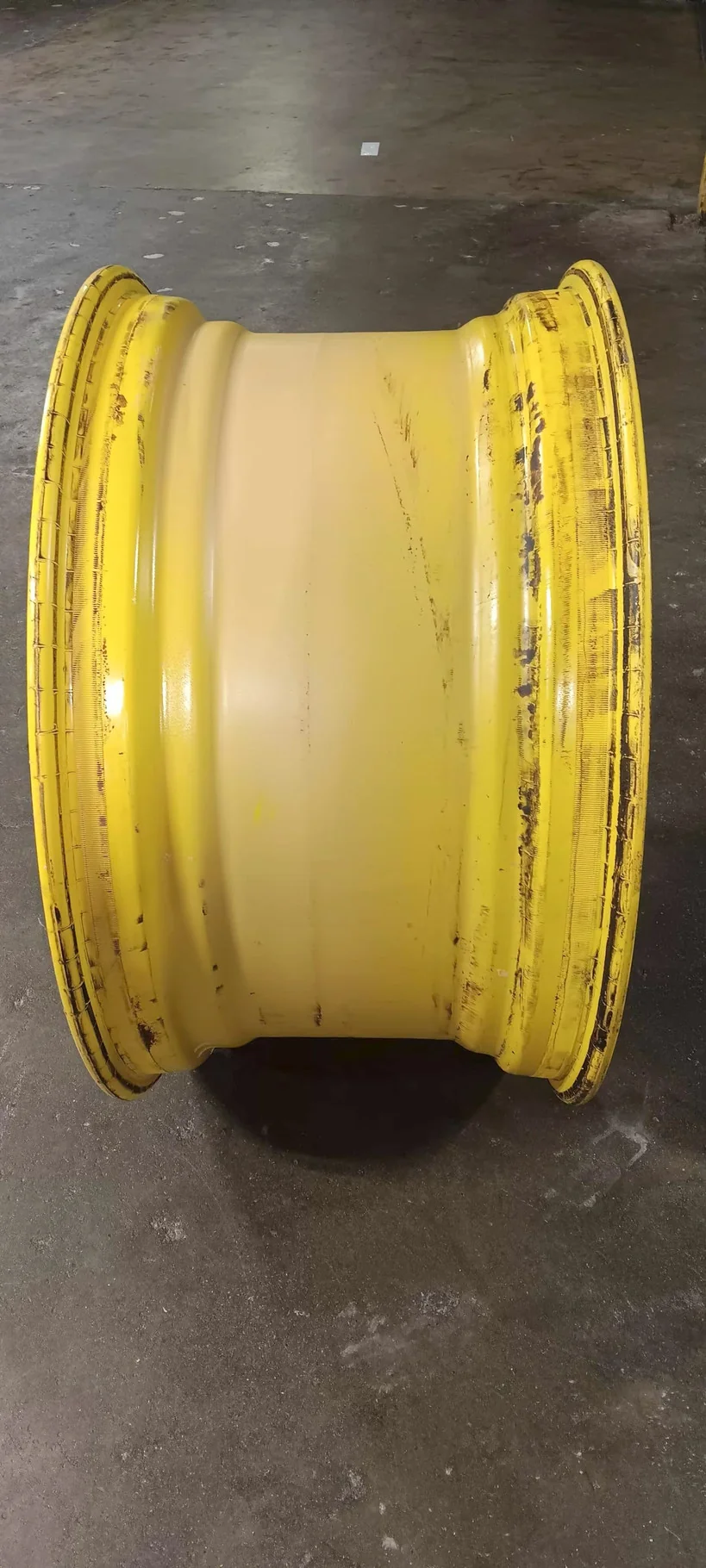 USED 20 X 38 12-13.976-11.857-5.31 OUTSET YELLOW image 3