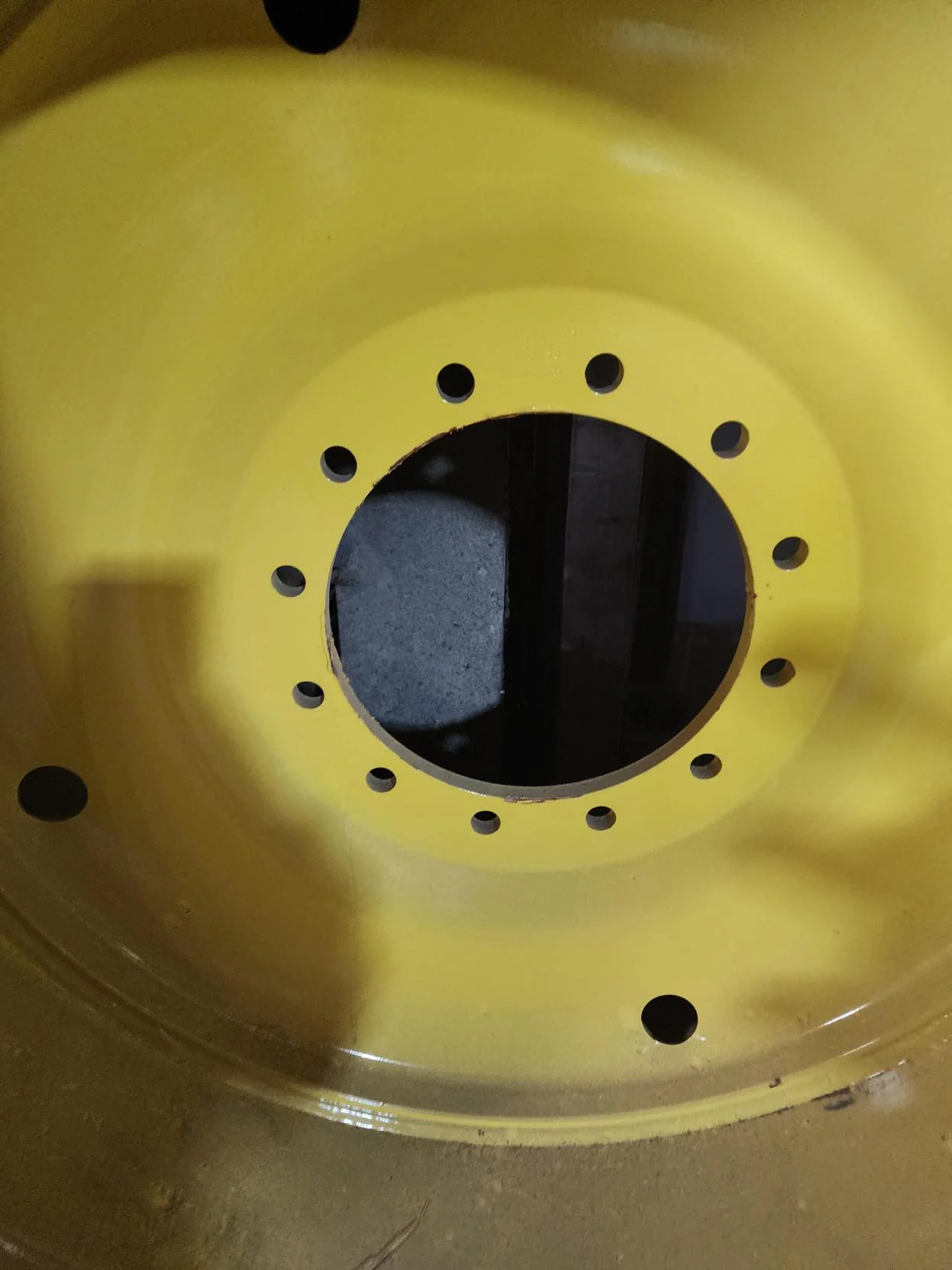 USED 20 X 38 12-13.976-11.857-5.31 OUTSET YELLOW image 5