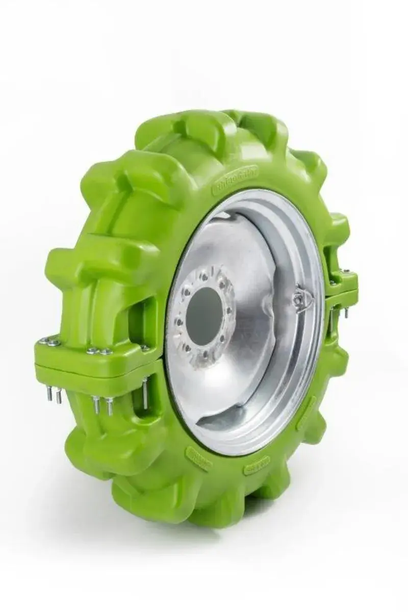 11.2-38  Rhinogator Deep Tread Non Directional TL