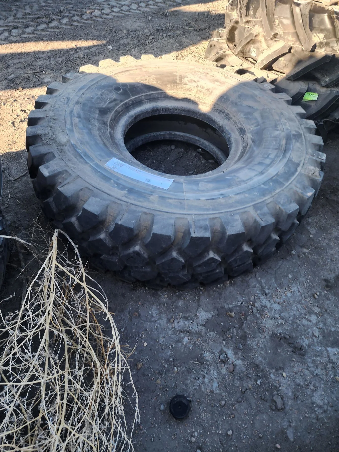 U1600R20 (1600R20 Military Tire) image 10