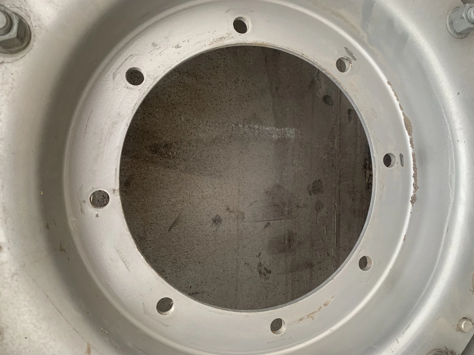 Used 380/85R24 127D Galaxy EarthPro 850 R-1W TL 90% On 12 x 24 12-24-23.25 Case Silver Waffle Wheel image 3
