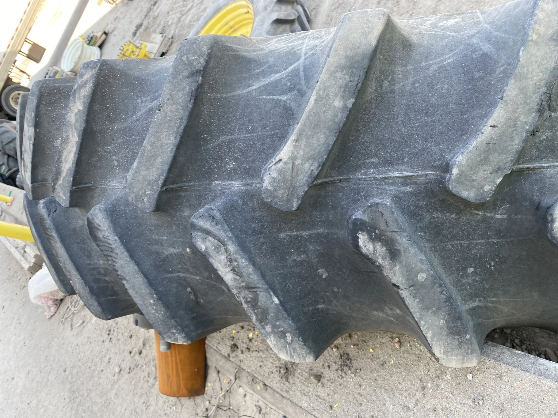 Used 420/80R46 Firestone Radial All Traction 23 75% on JD Yellow 13 x 46 Stub Disc ( No Center image 6