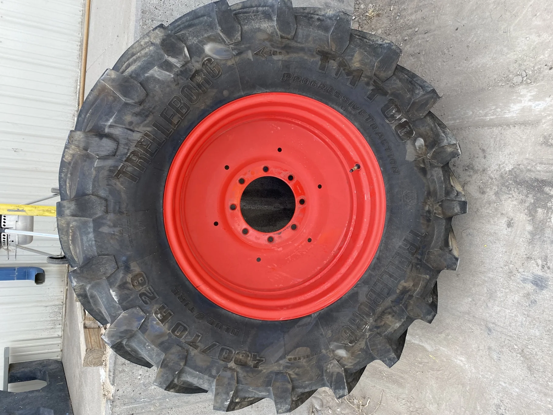 Used 580/70R38155D Trelleborg TM700 Progressive Traction R-1W  TL 90-95% On 18 X 38 8-10.82-8.7 image 2