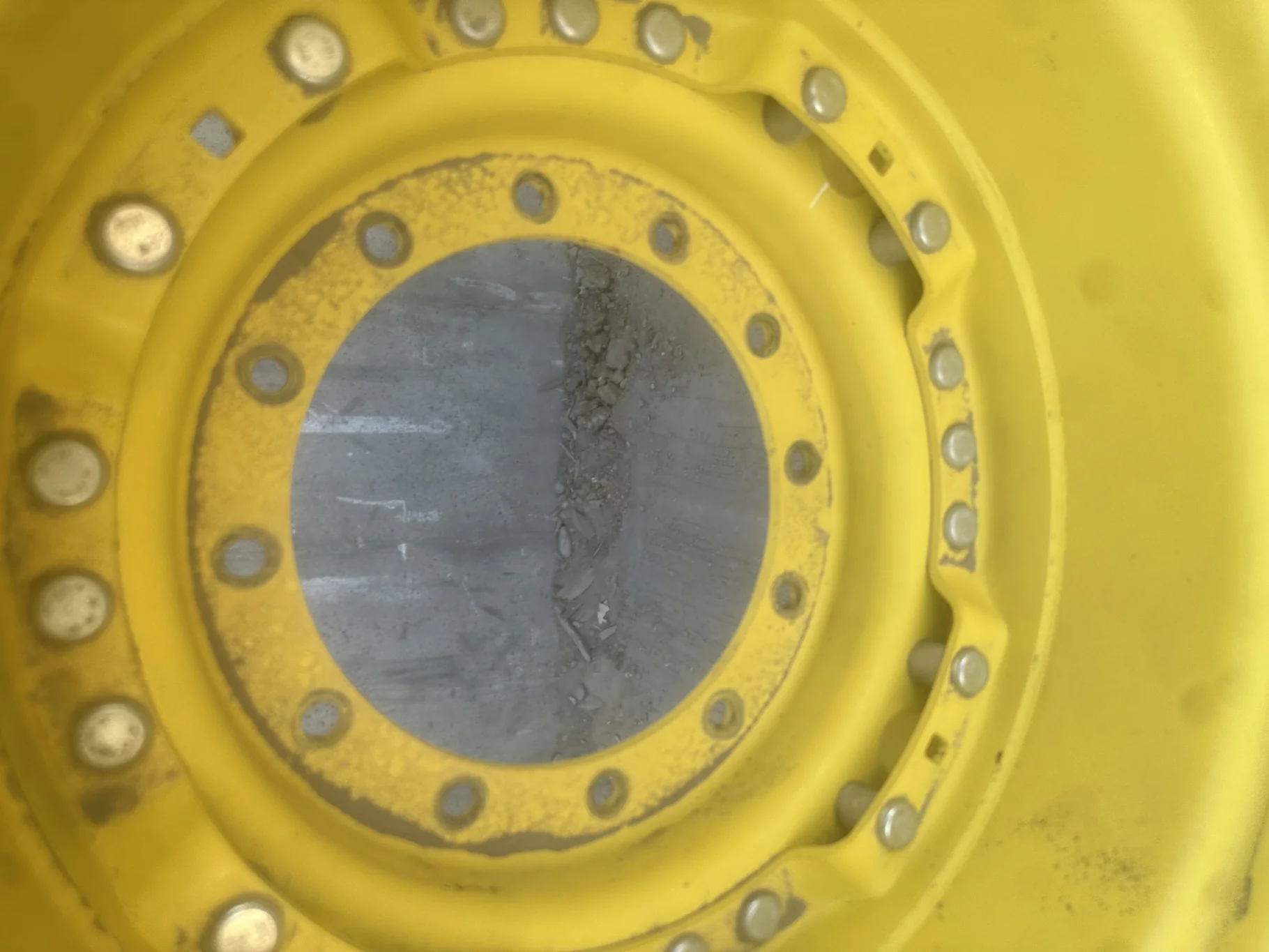 Used 600/70R30 156B Carlisle FSTR R1-W TL 85% On 20 X 30 Waffle 3 Bolt Yellow Wheel image 3