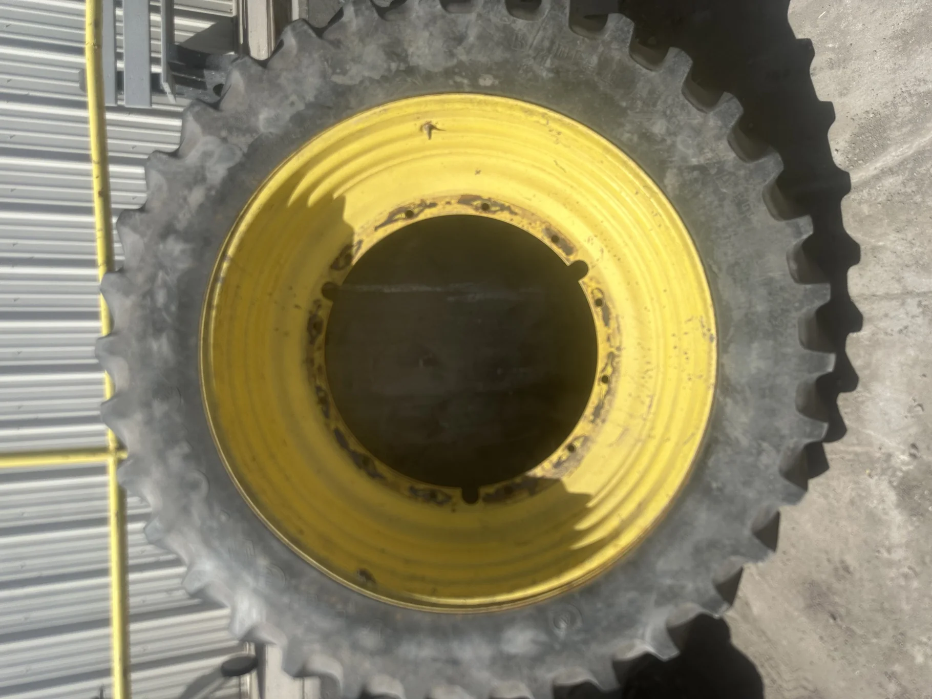Used 14.9R46 145B Firestone RAT 23 R-1 TL 40% On 13 x 46 12-32.047-30.09 Yellow Stub Disc Wheel image 2