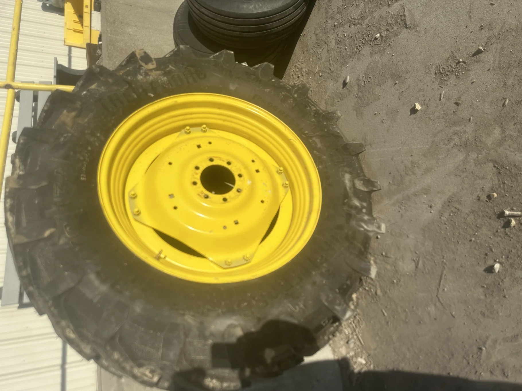 TAKE-OFF 480/70R34 Trelleborg TM700 R-1W (143A8/B) TL on a 15 X 34 JD Yellow 4/2 Rail/Disc