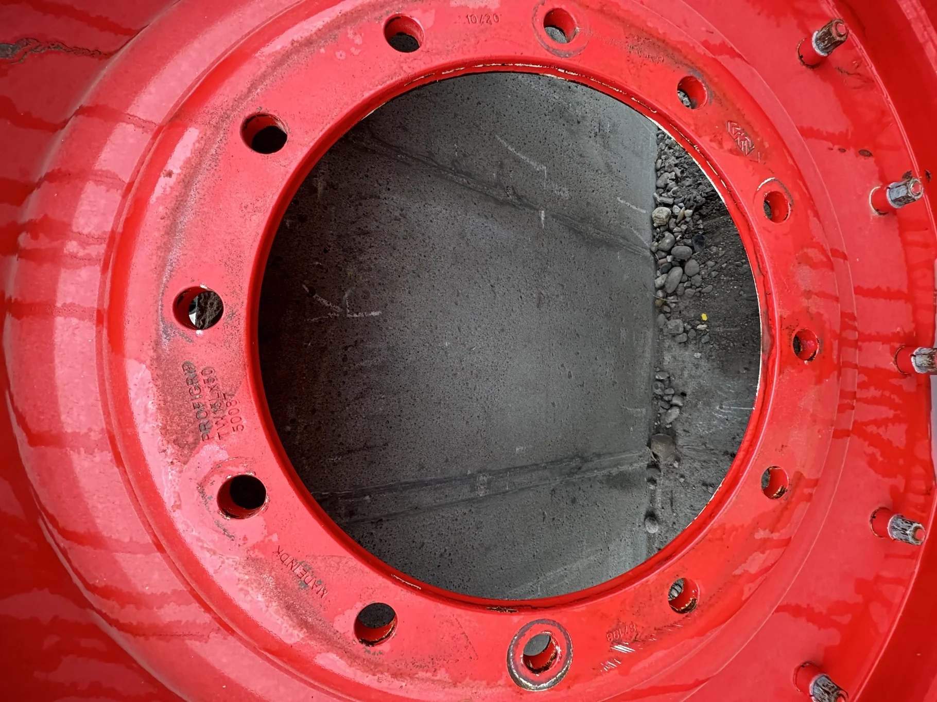USED 480/80R50 (18.4R50) Michelin AgriBib 2 R-1W 159B TL 98% on 15 X 50 12-30.37.-28.44 Fendt Red St image 7