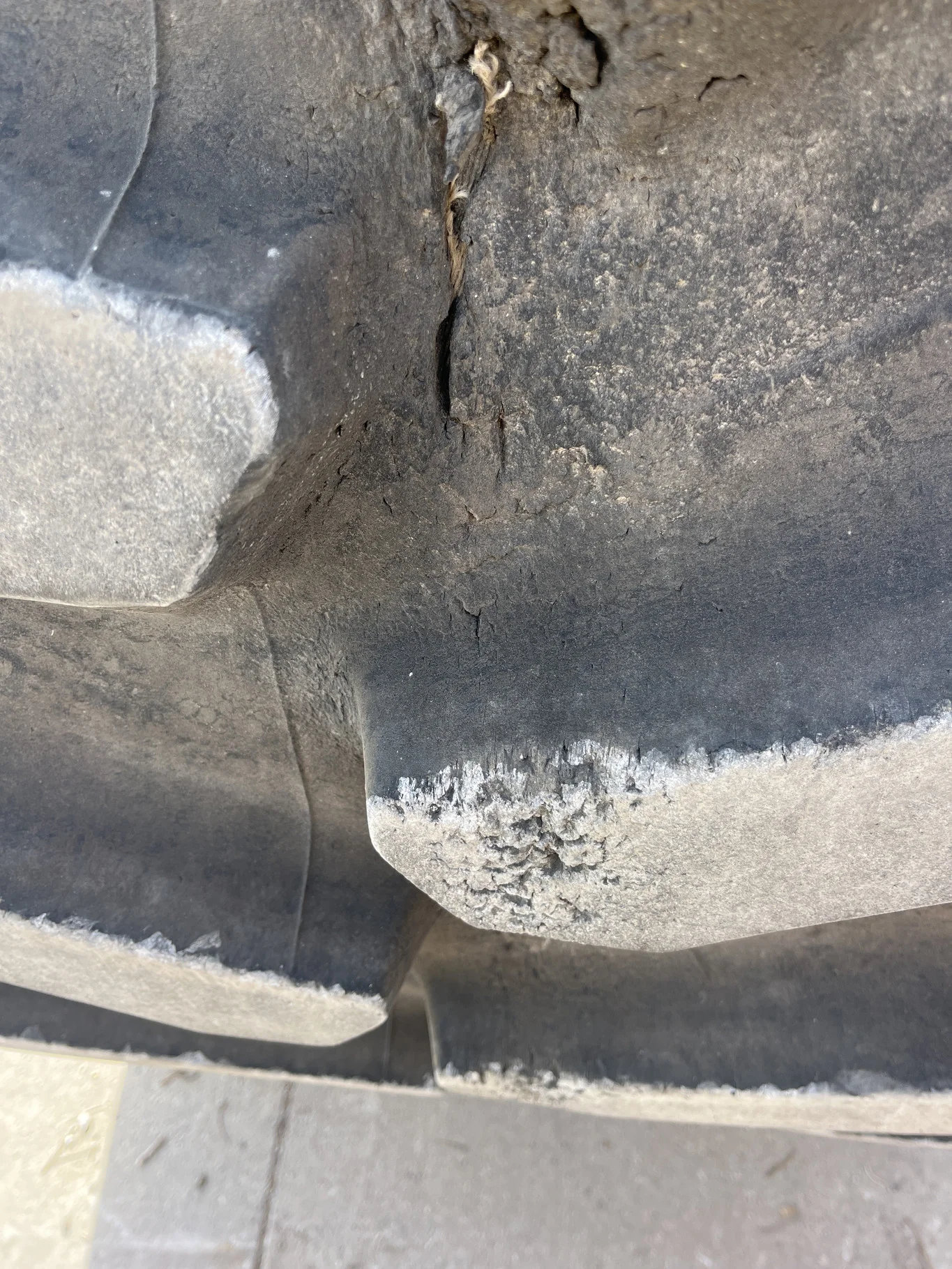 Used IF1250/50R32 201B Firestone DTAD2 TL R-1W 90-95% On 44 x 32 20-13.19-11.07 21"BS Titan Yellow image 5