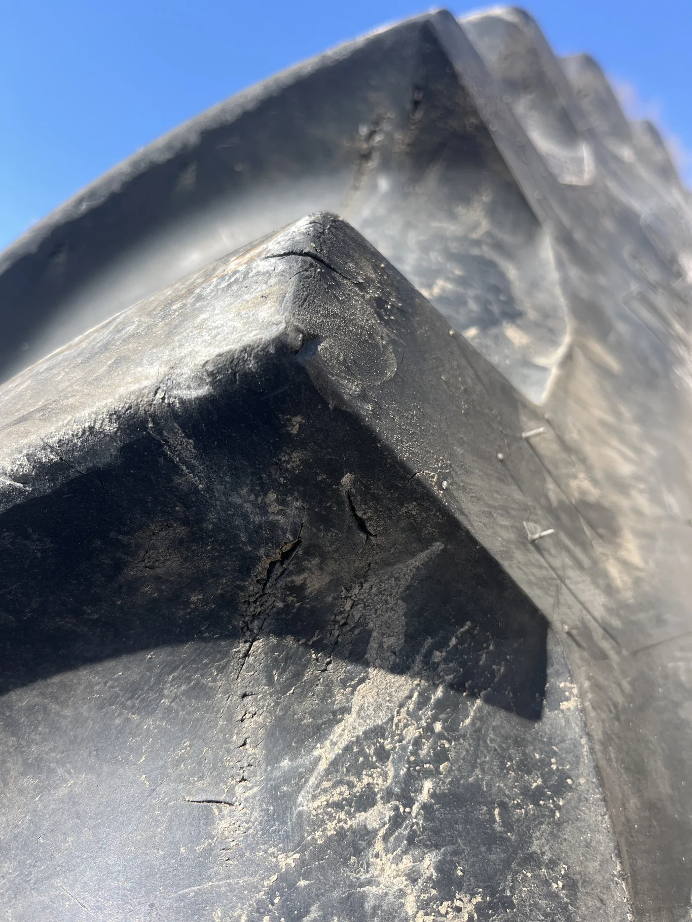 Used 480/80R42 151B Firestone DT23 TL R-1W  85-90% On 16 x 42 12-32.047-30.078 6"BS GKN Yellow Rim image 5