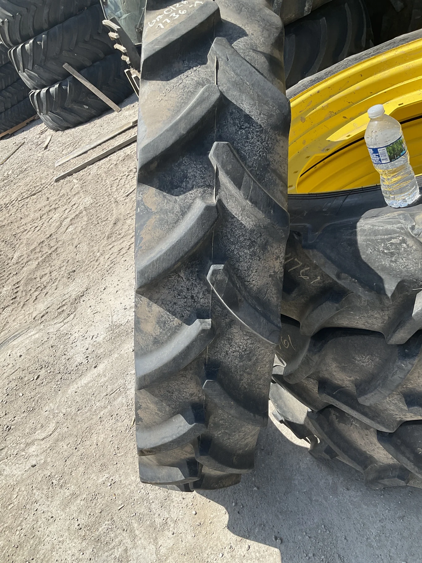 Used 320/80R42 150D Goodyear Optitrac TL R-1W 85-90 On 10 x 42 24-33-31.50 Waffle 3Bolt Yellow Wheel image 2