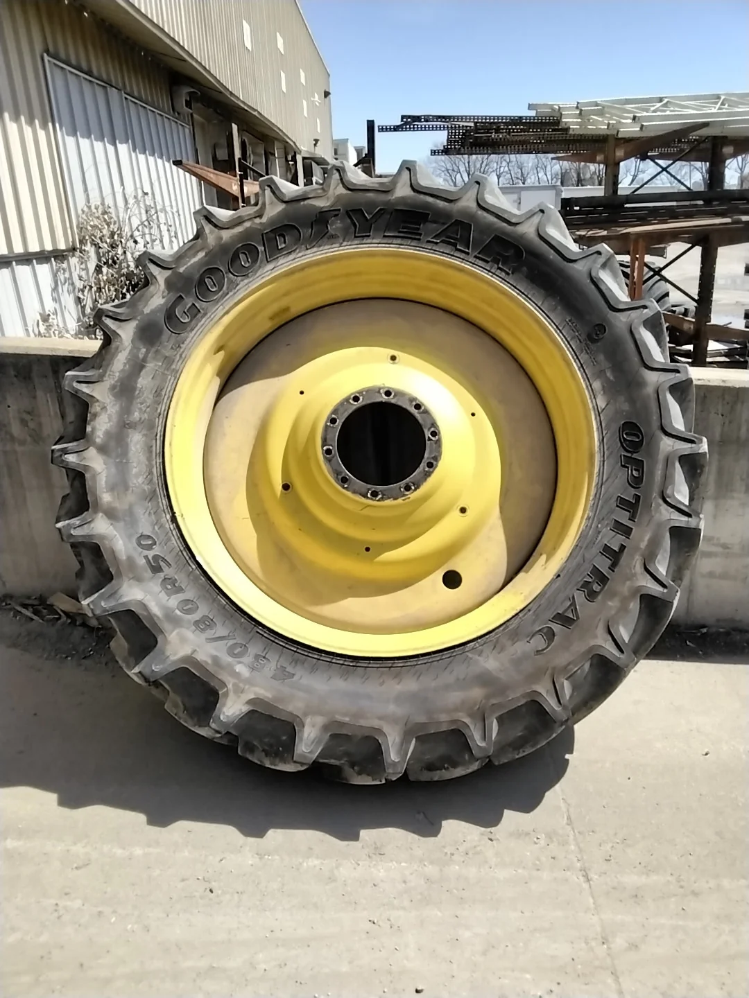 Take-Off 480/80R50 169D Goodyear Optitrac TL R-1W 95-100% On 15 x 50 10-13.19-11.07 14"BS Titan