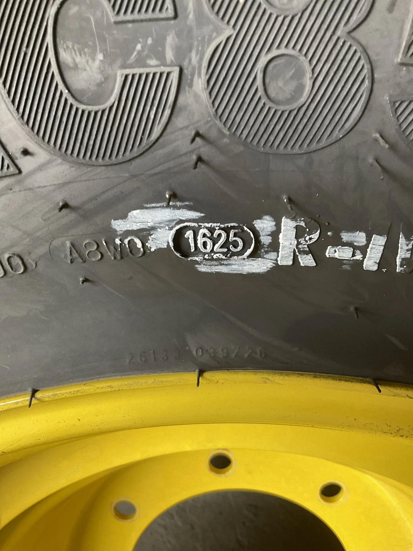Take-Off 340/85R24 125A8 Mitas AC85 TL R-1W 95-100% On 12 x 24 8-10.82-8.78 8.75"BS Yellow 4/2 Rail image 3