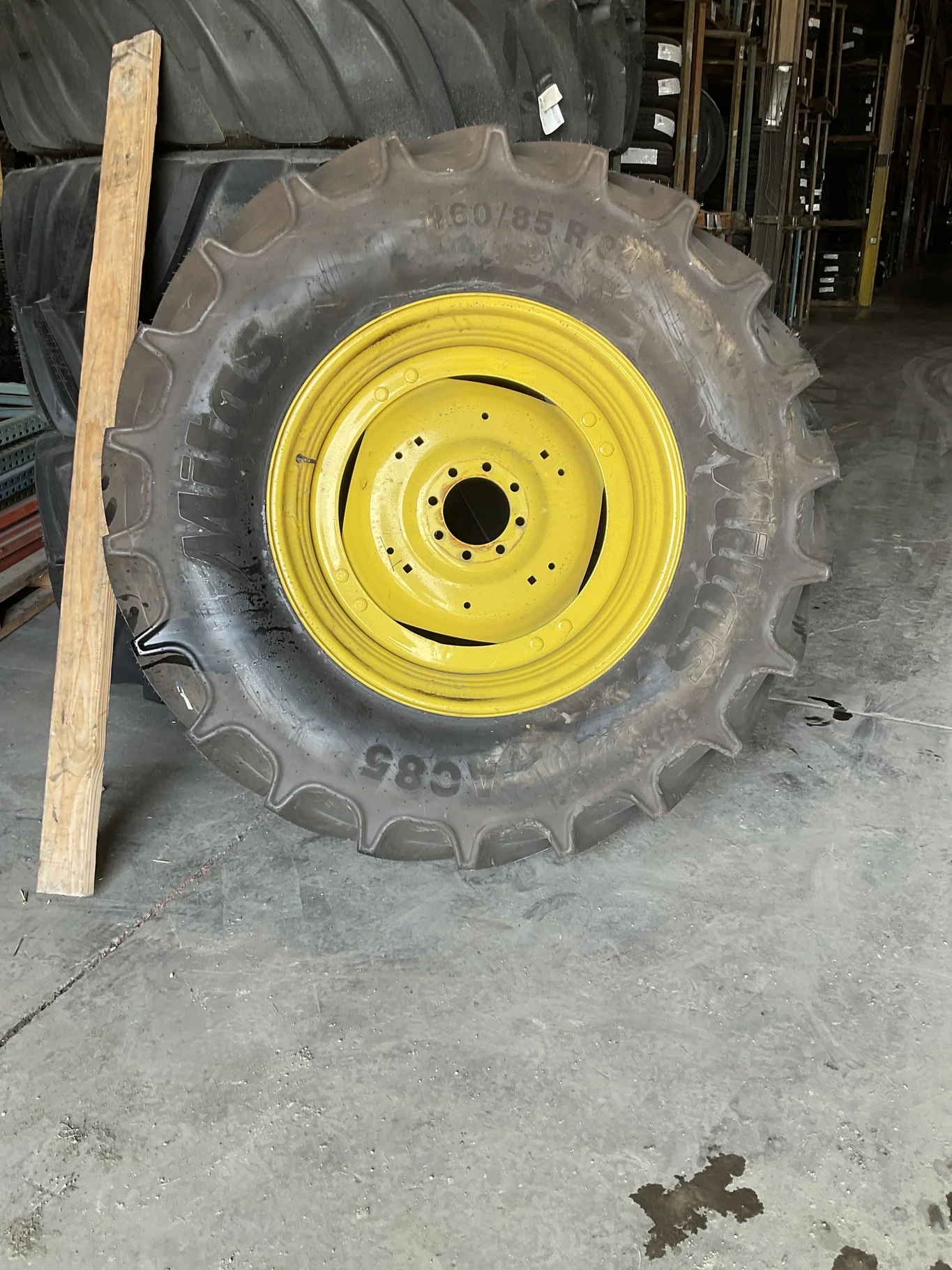 Take-Off 460/85R34 147A8 Mitas AC85 TL R-1W 95-100% On 15 x 34 8-8-6 11.5"BS Yellow 4/2 Rail