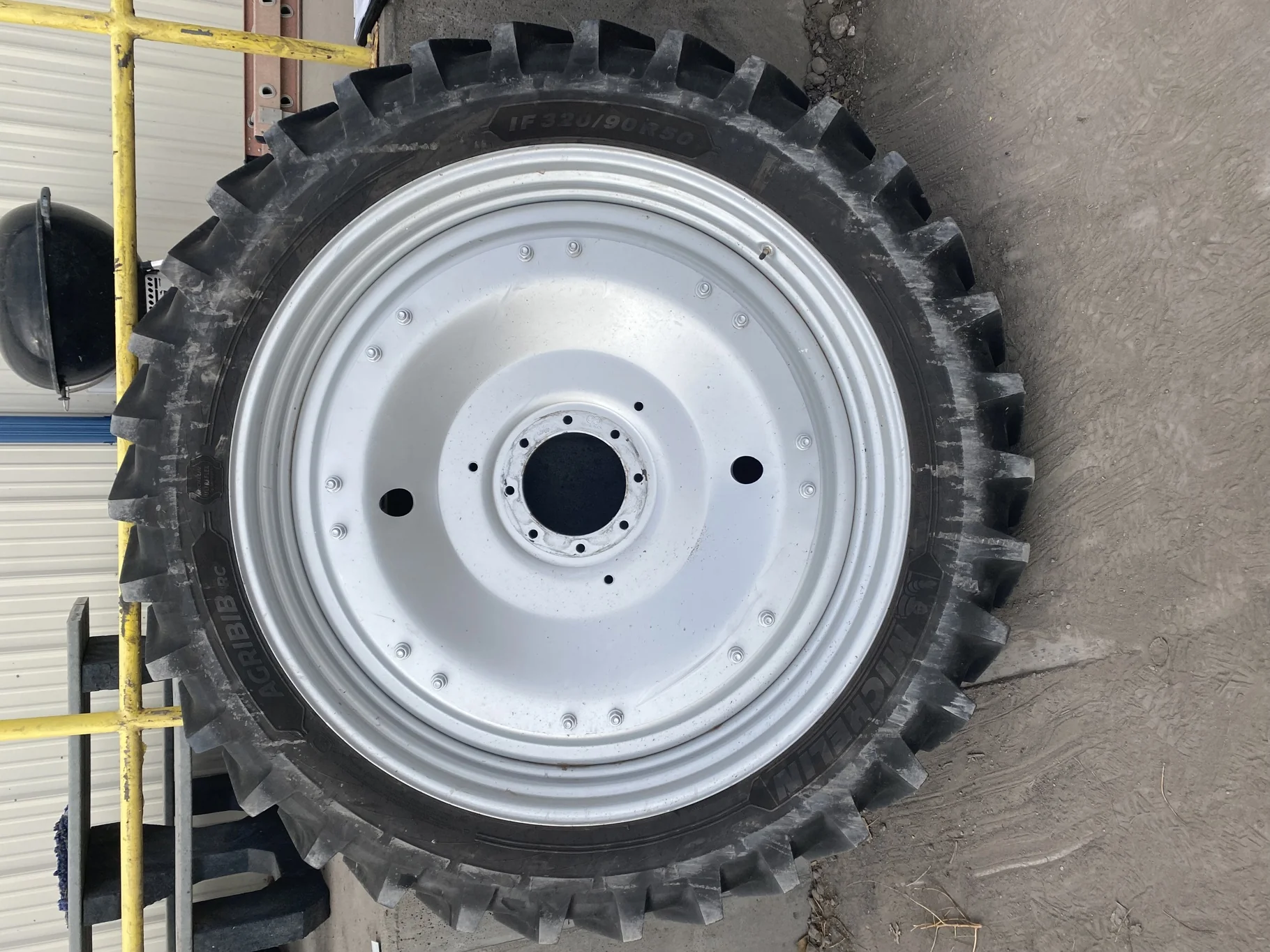 Used 320/90R50 Michelin AgriBib Row Crop R-1W (158A8) TL 85% on a 10 x 50 Case Silver 16 Bolt wheel