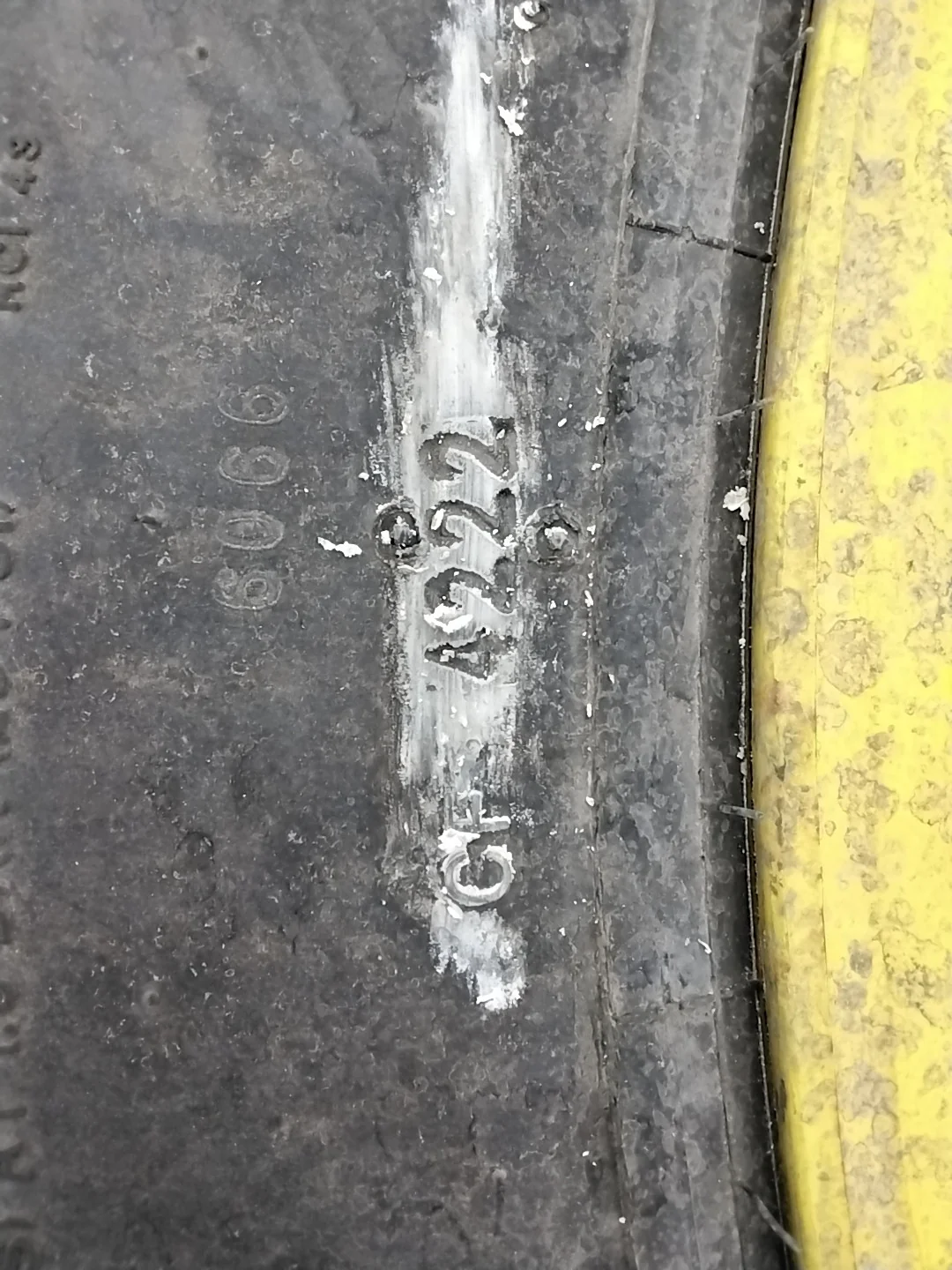 Used LSW1250/35R46 195D Goodyear Optitrac TL R-1W 85-90% On 44 x 46 12-32.047-30.078 13"BS Titan image 6