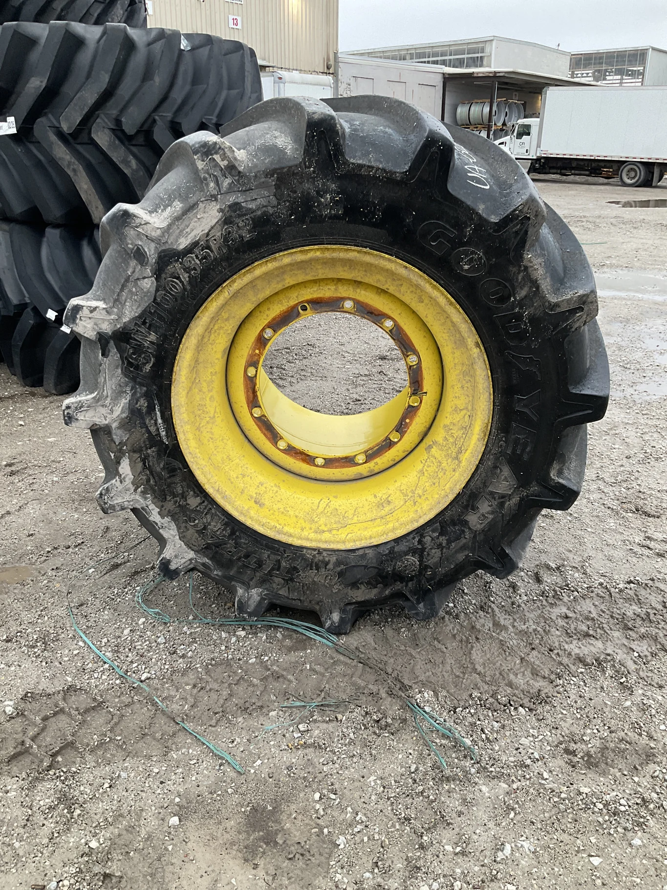 Used LSW1100/35R32 175D Goodyear Optitrac TL R-1W 85-90% On 40 x 32 12-19.685-17.651 8"BS Yellow