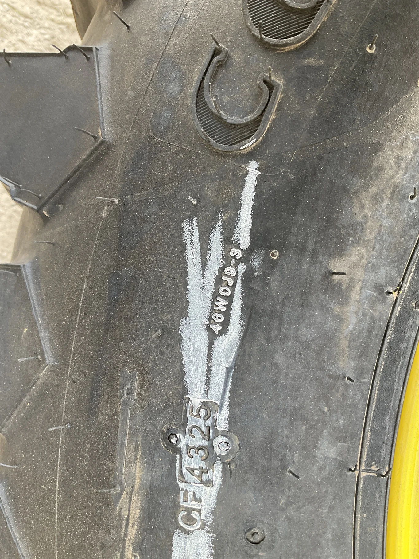 Take-Off 12.5/80-18 6-ply Goodyear Contractor-T TL R-3 95-100% On 9 x 18 8-10.82-8.78 4"BS Moverro image 3