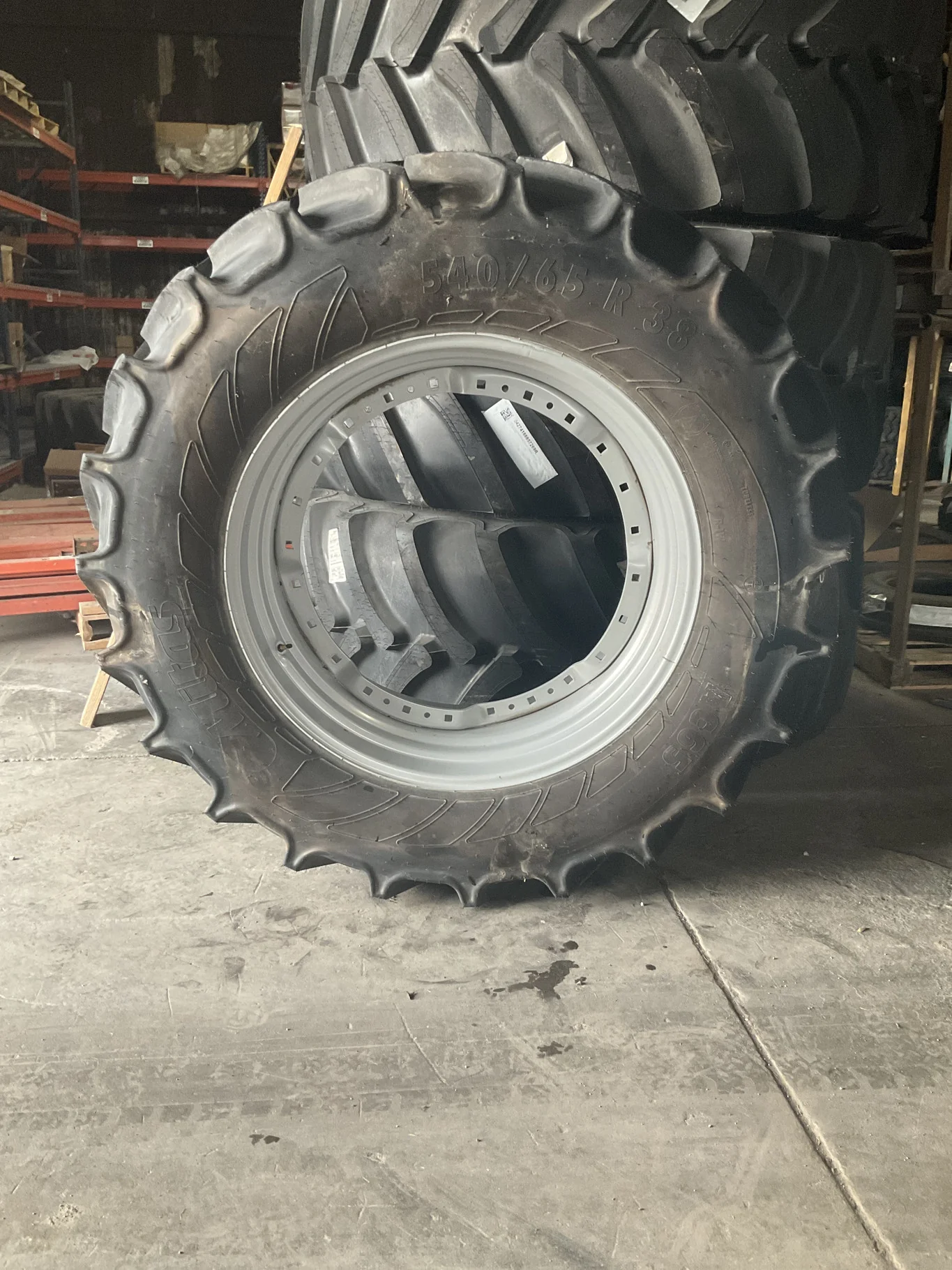 Take-Off 540/65R38 150A8 Mitas AC65 TL R-1W 95-100% On 18 x 28 12-31.625-29 11.125"BS Case Silver