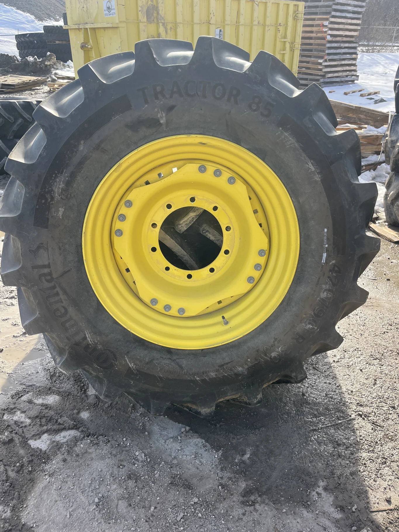 Used 420/90R30 147B Continental Tractor 85 TL R-1W 85-90% On 15 x 30 10-13.19-11.07 4"BS Yellow