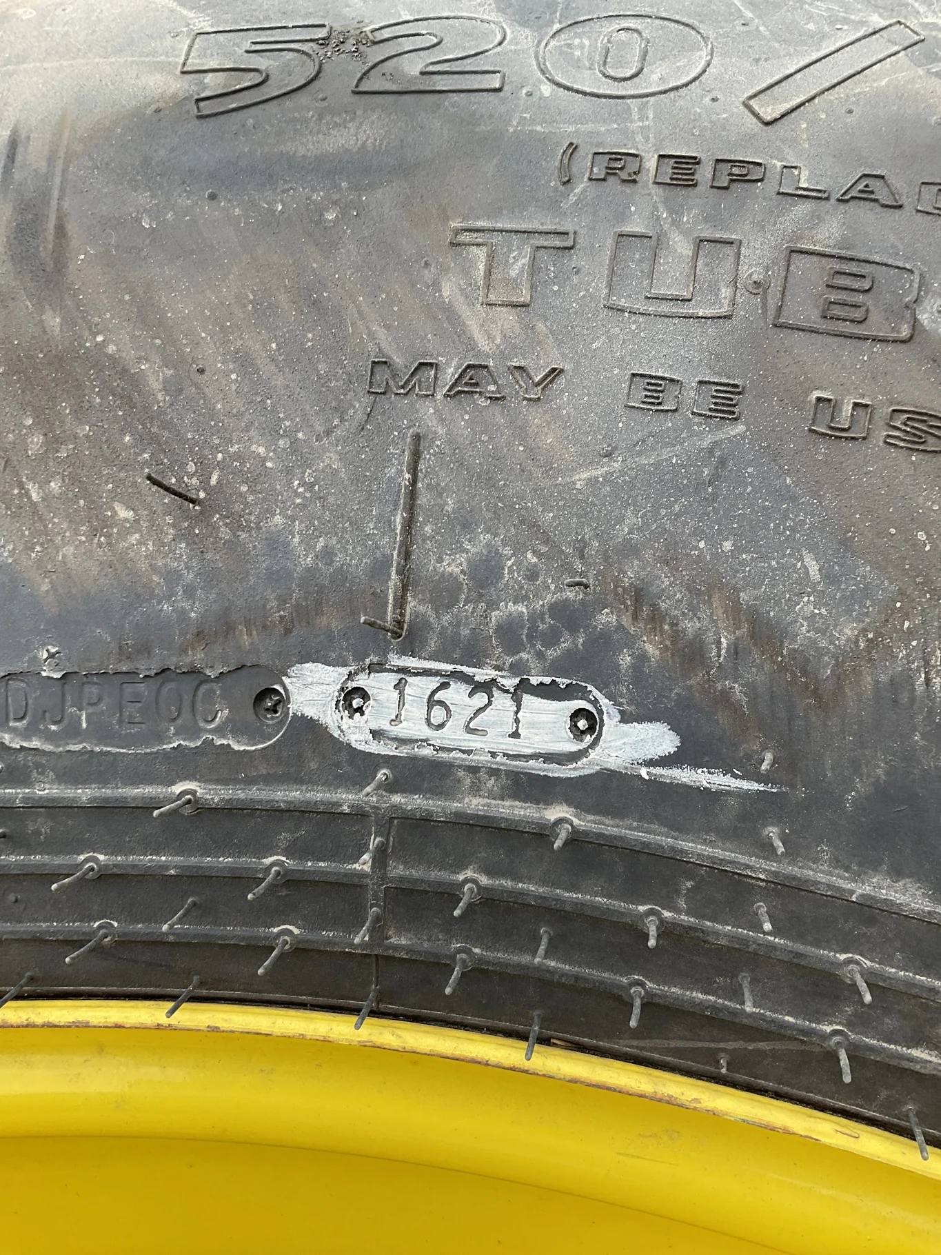 Used 520/85R42 157A8 Goodyear Ultratorque Radial DT712 TL R-1 85-90% On 18 x 42 20-13.19-11.07 5"BS image 4