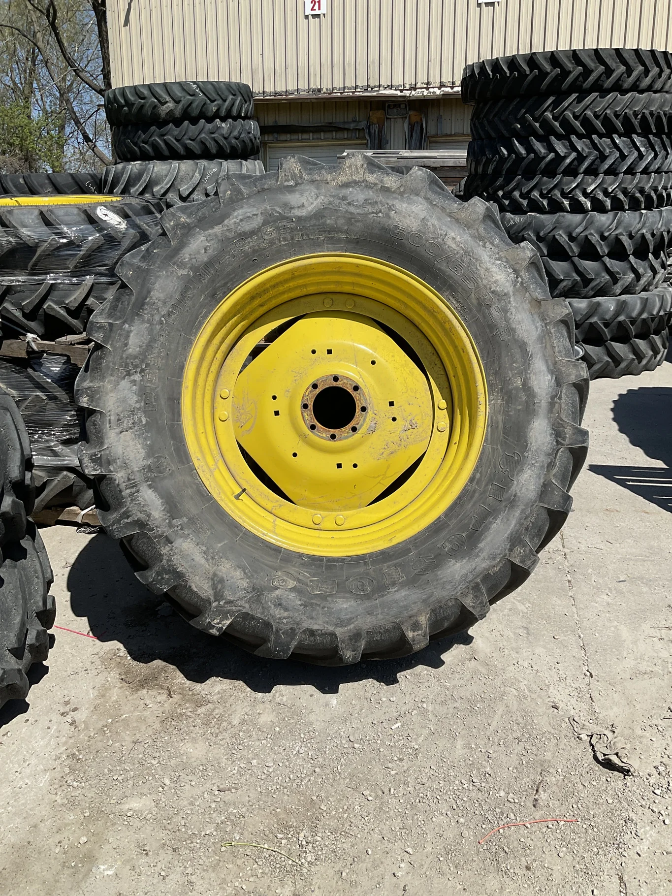 Used 600/65R38 153D Firestone Performer65 TL R-1W 85-90% On 18 x 38 8-8-6 15"BS Yellow 4/2 Rail