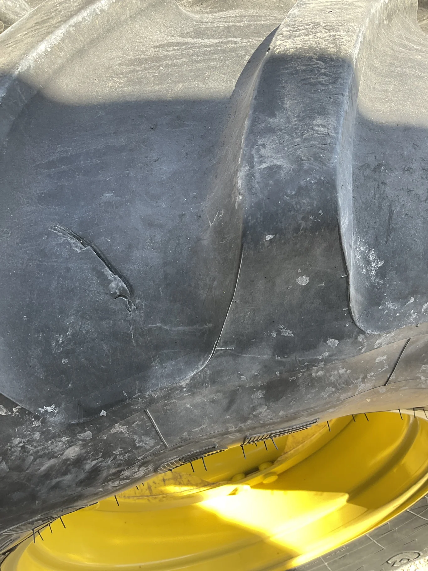 Used 540/65R24 137E Firestone Performer65 TL R-1W 80-89% On 15 x 24 8-10.82-8.78 12"BS GKN Yellow image 3