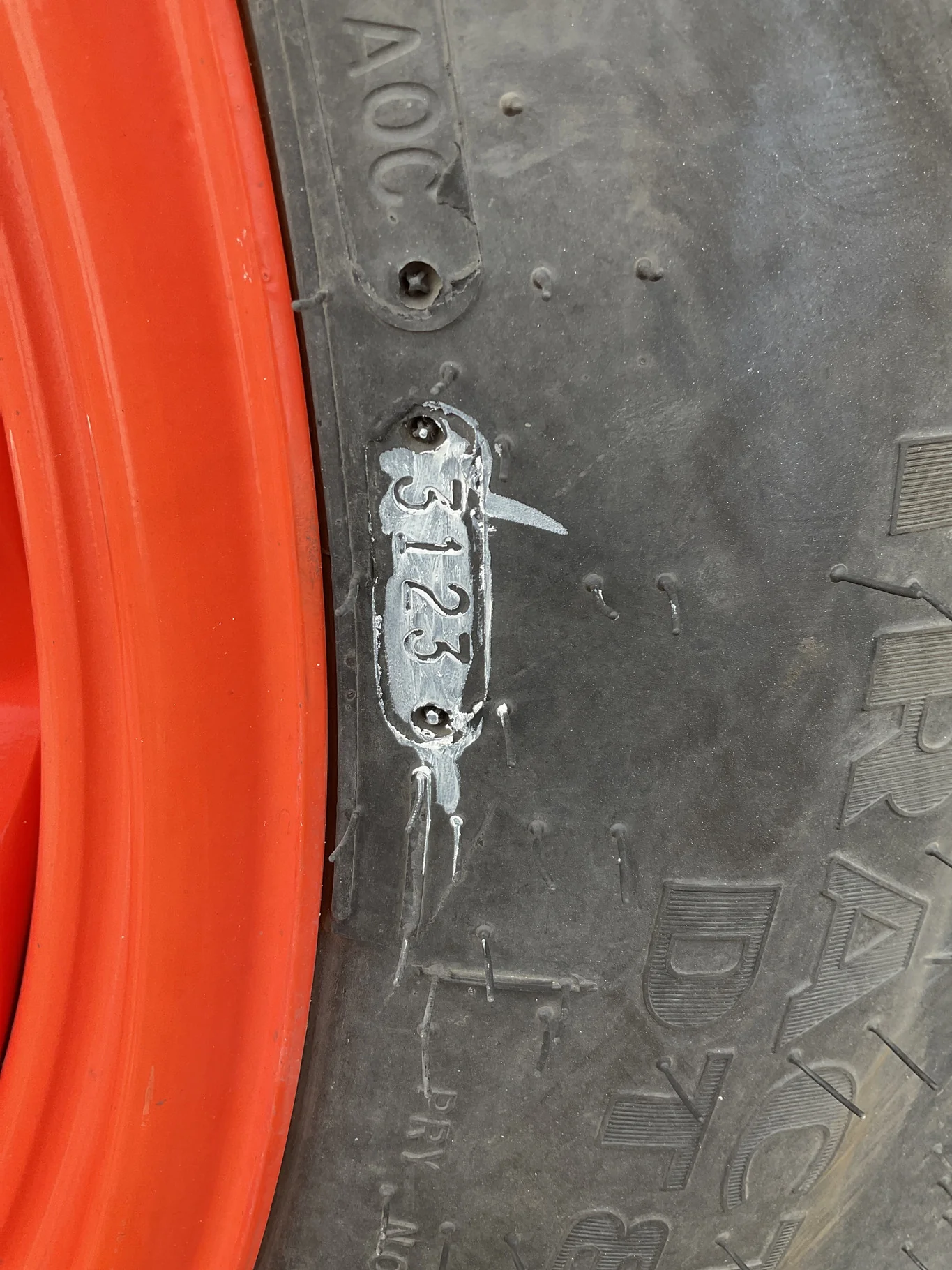 Used 320/85R34 133A8 Goodyear ST RDT800 TL R-1W 90-95% On 10 x 34 10-13.19-11.07 8"BS Titan Red image 4