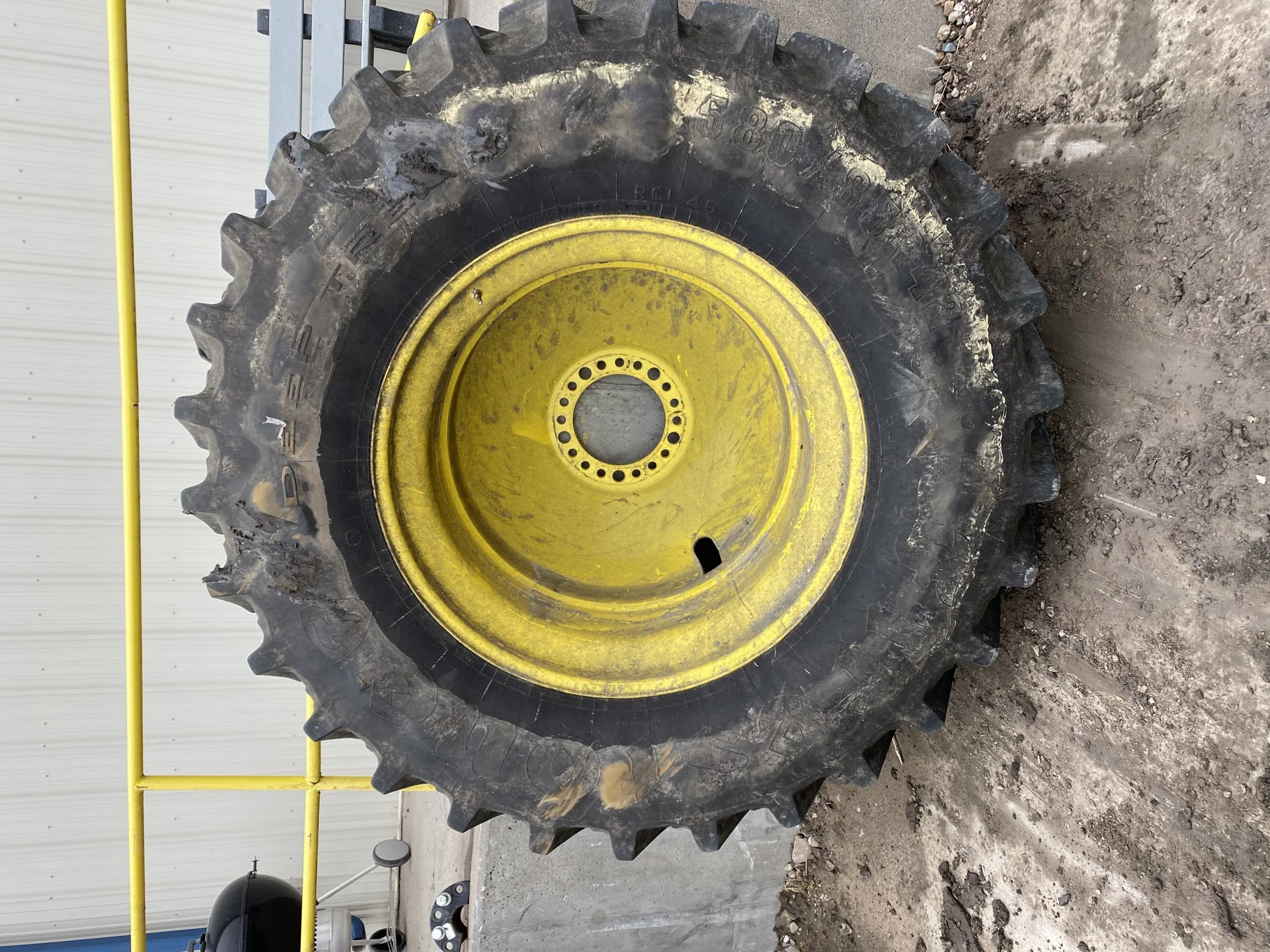 Used 580/85R42 Firestone Radial DT 23 R1W 166B 85%  on 18 x 42 20-13.187-10.50 24.5FS JD Dolly Dual image 2