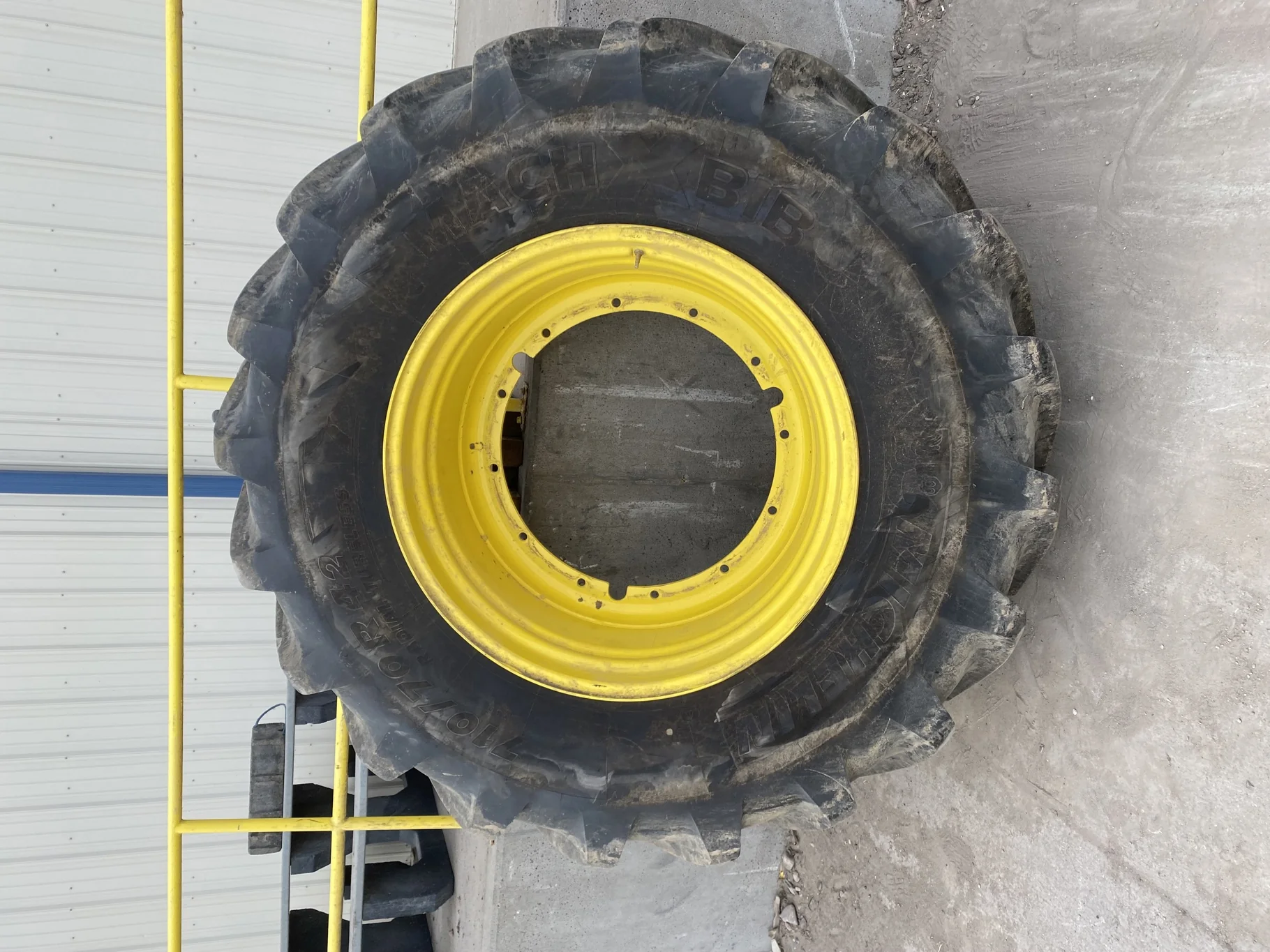 Used 710/70R42 Michelin MachXBib R-1W 173D TL 98% on 23 x 42 12-32.04-30.07 Stub Disc