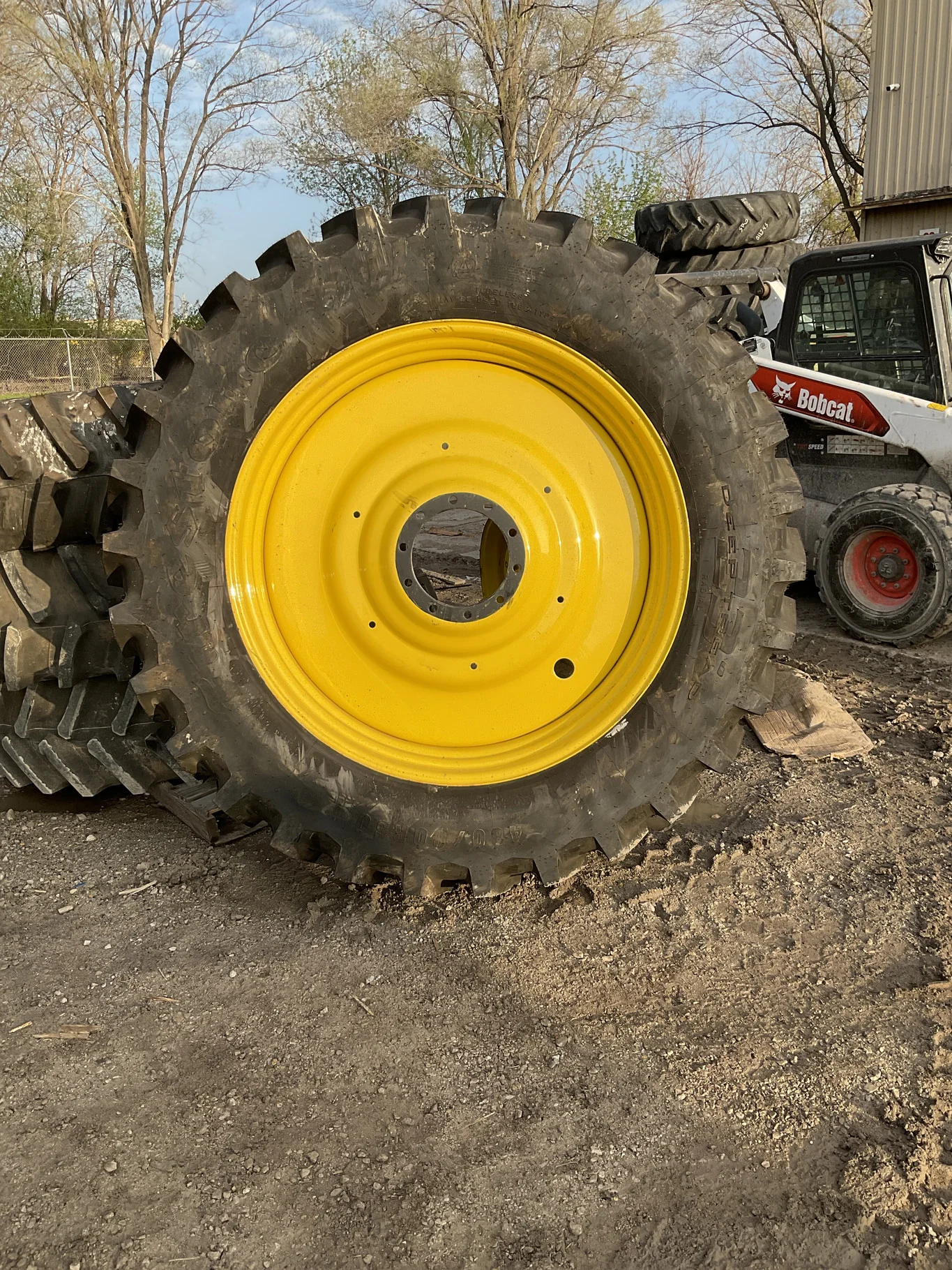 Take-Off 480/80R50 159B Firestone DT23 TL R-1W 95-100% On 15 x 50 10-13.19-11.07 12"BS Titan Yellow