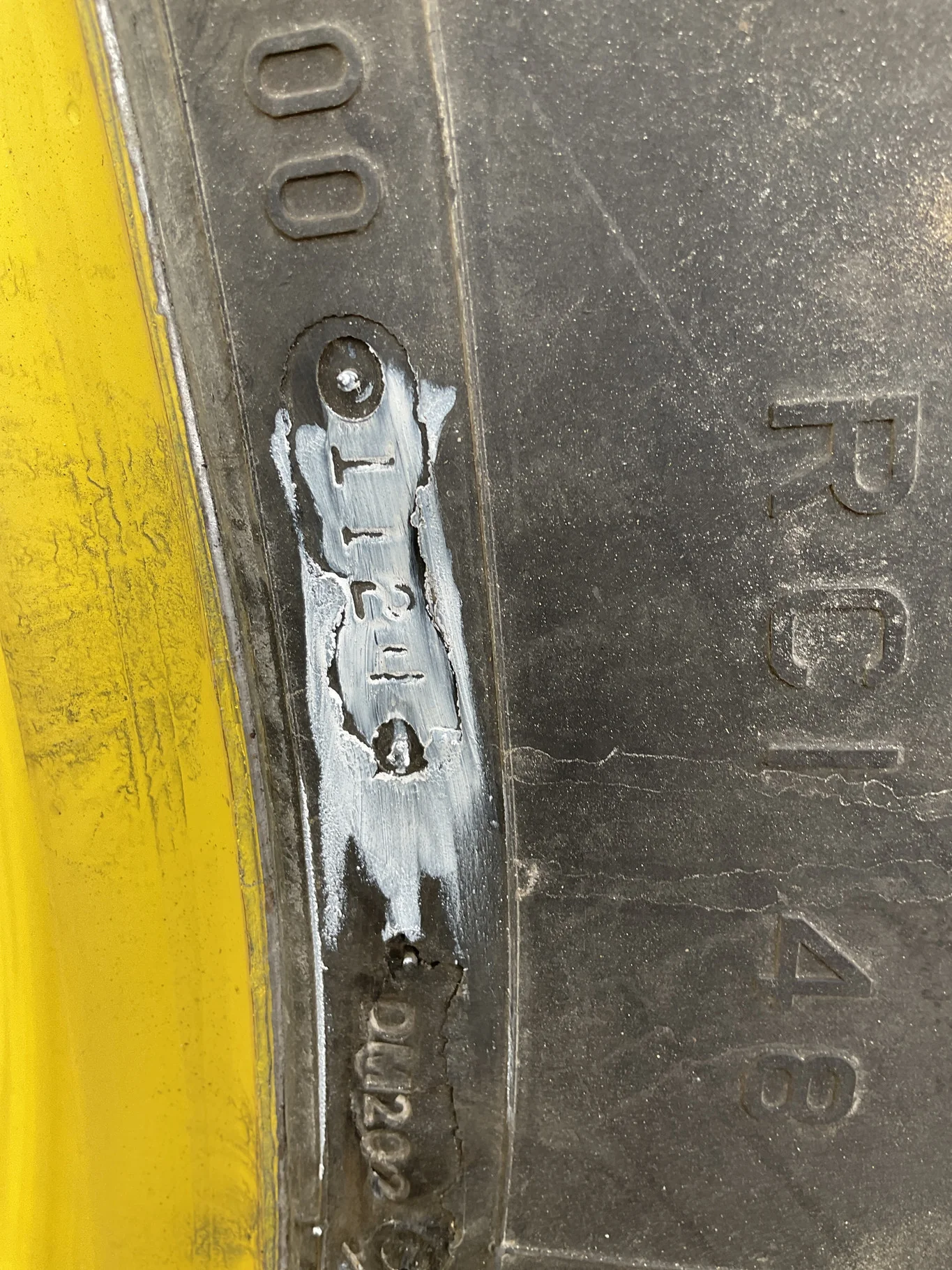 Used 480/80R50 159B Firestone DT23 TL R-1W  85-90% On 15 x 50 12-32.047-30.078 10"BS Titan Yellow image 3