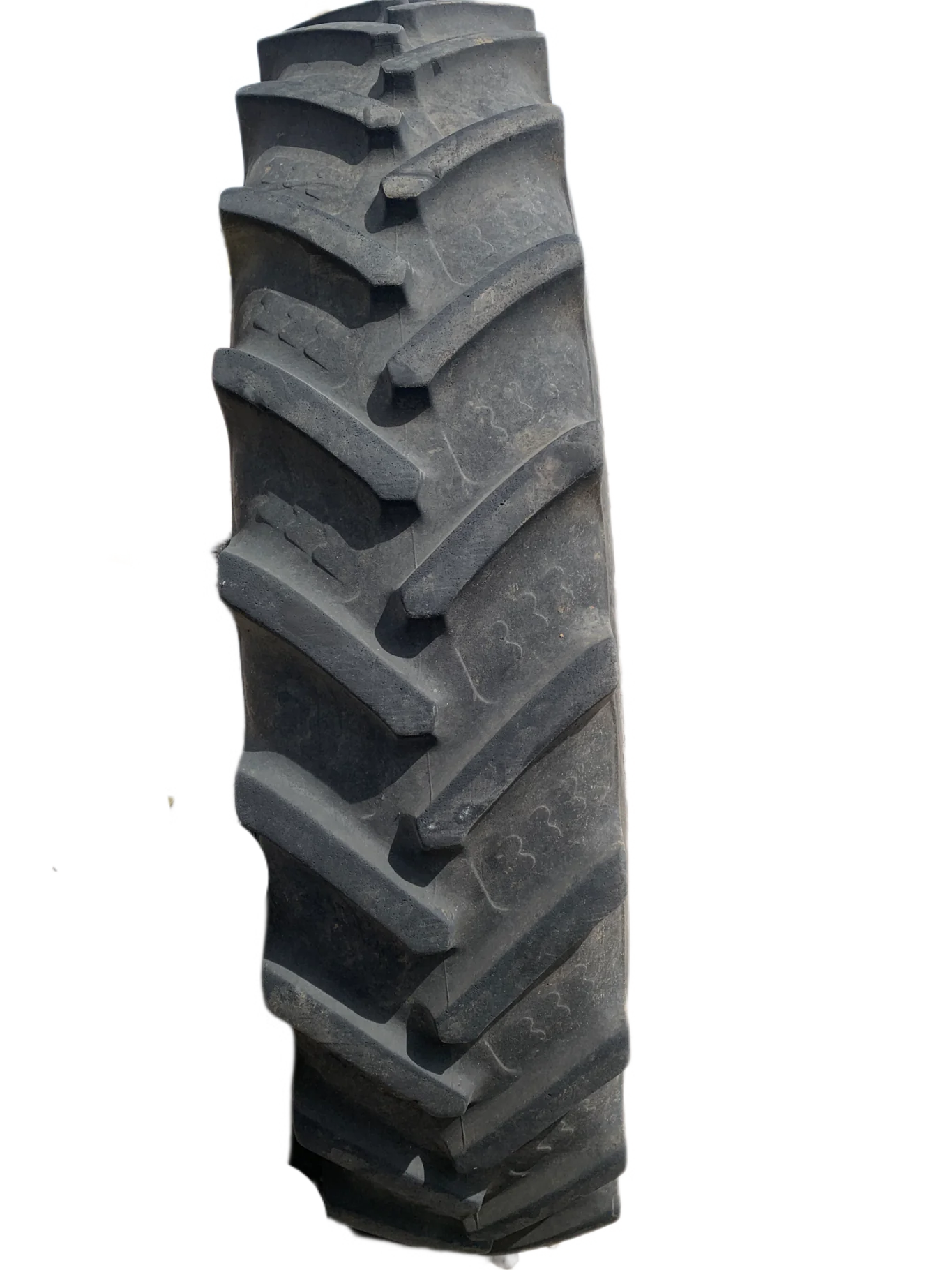 Used 380/90R50 BKT Agrimax RT945 R-1W (151A8) TL 60% on a 12 x 50 Case Silver Waffle with 10 Bo image 4