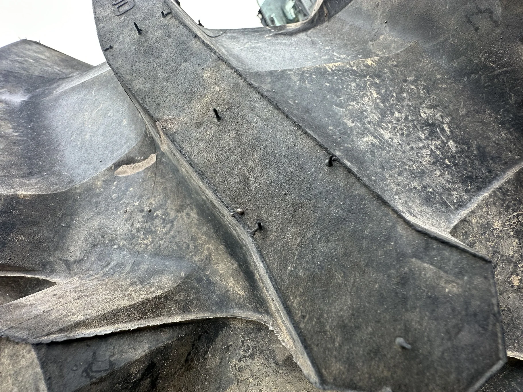 USED 540/65R30 Trelleborg TM800 High Speed R-1W 150D TL 98% on 18 X 30 10-11.25-8.83 NH .625 plate image 5