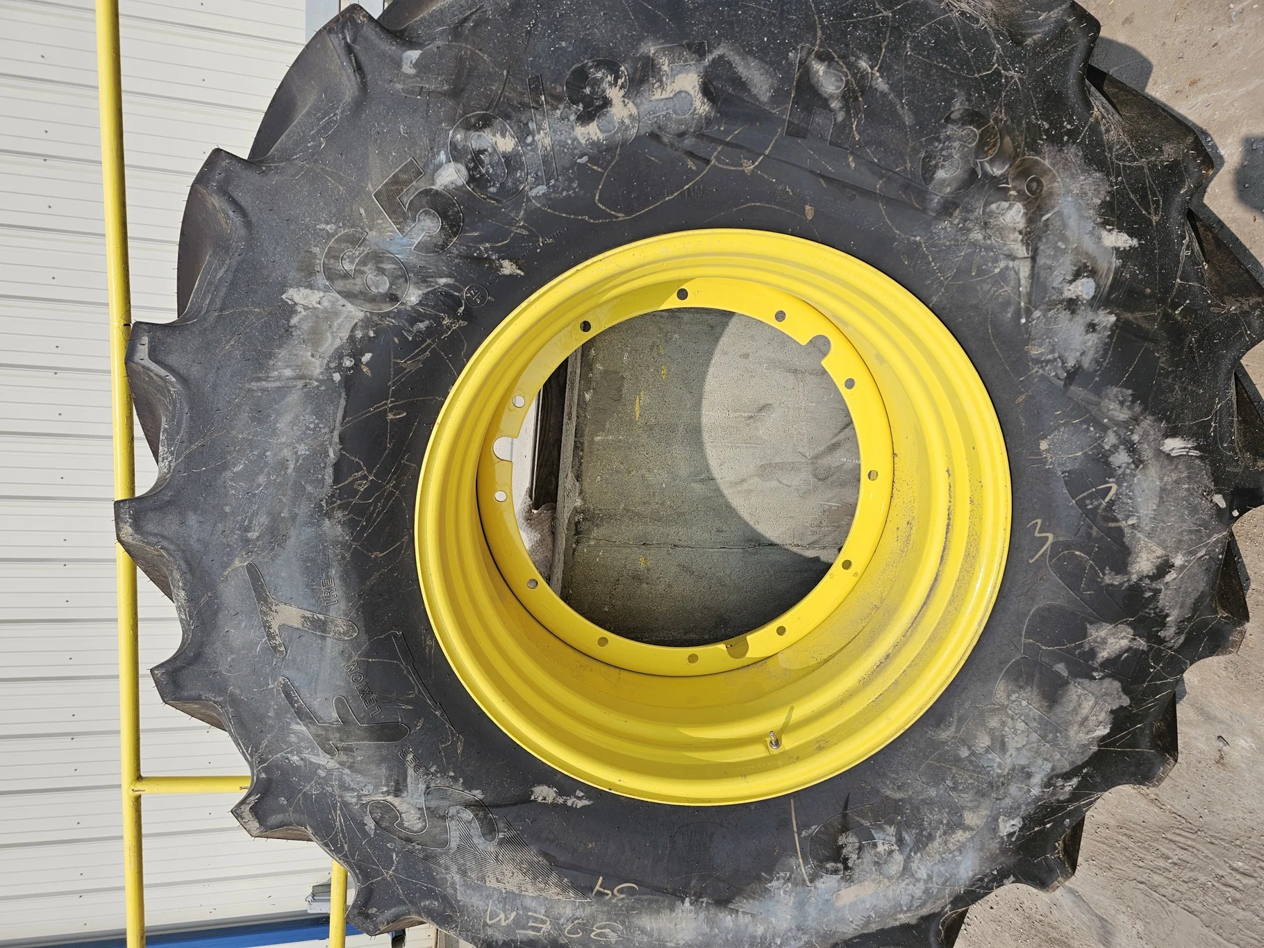 Used 650/85R38 173D/176A8 Mitas SFT TL 98% On 23 X 38 12-32.04-30.07 Stub Disc Wheel image 2