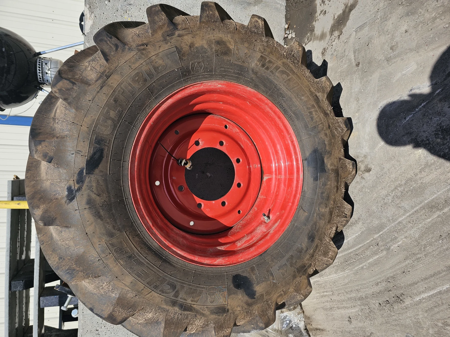 Take-Off 480/65R24 Michelin MultiBib R-1W 133D TL on a 15 X 24 Fendt Red Formed 8 Bolt Wheel(27/32") image 2