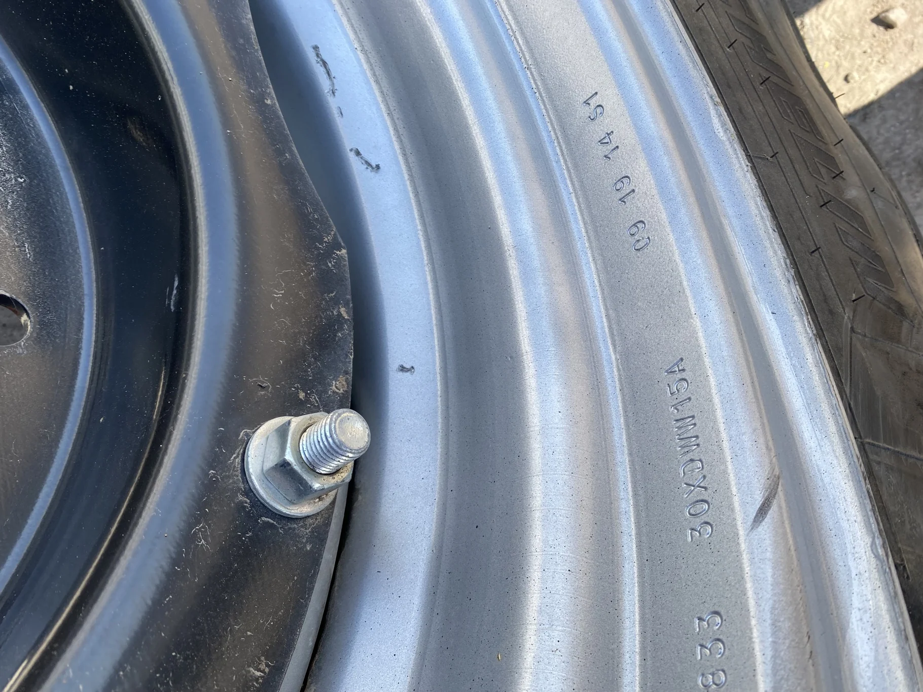 Take-Off 420/90R30 Michelin AgriBib R-1W 147A8/147B TL on a 15 X 30 CIH Silver Waffle Wheel (2 Bolt) image 5