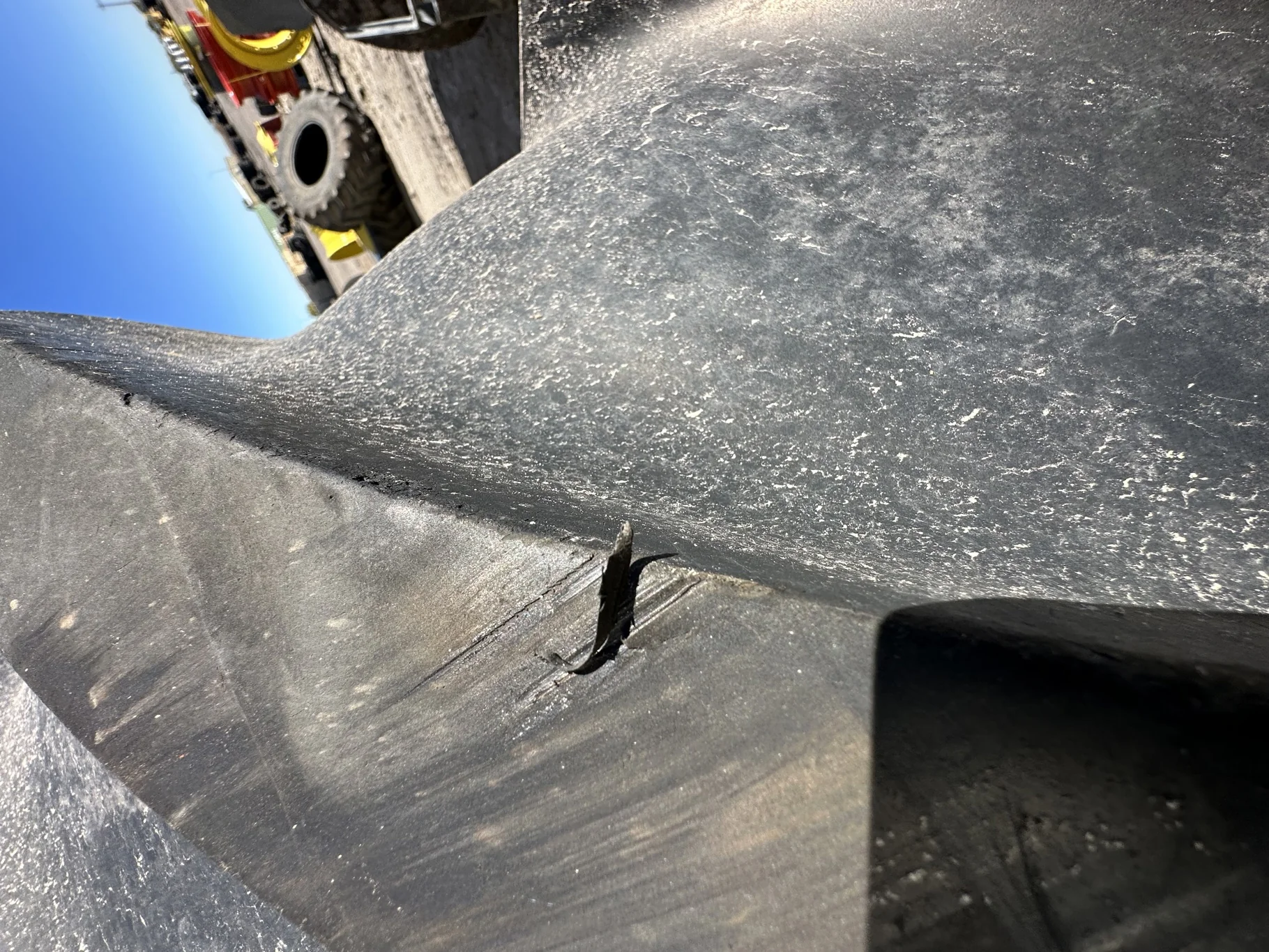 Used 710/70R42 Michelin MachXBib R-1W 173D TL 80% on a 23 x 42 JD Yellow 12 Bolt (.945) Stub D image 8