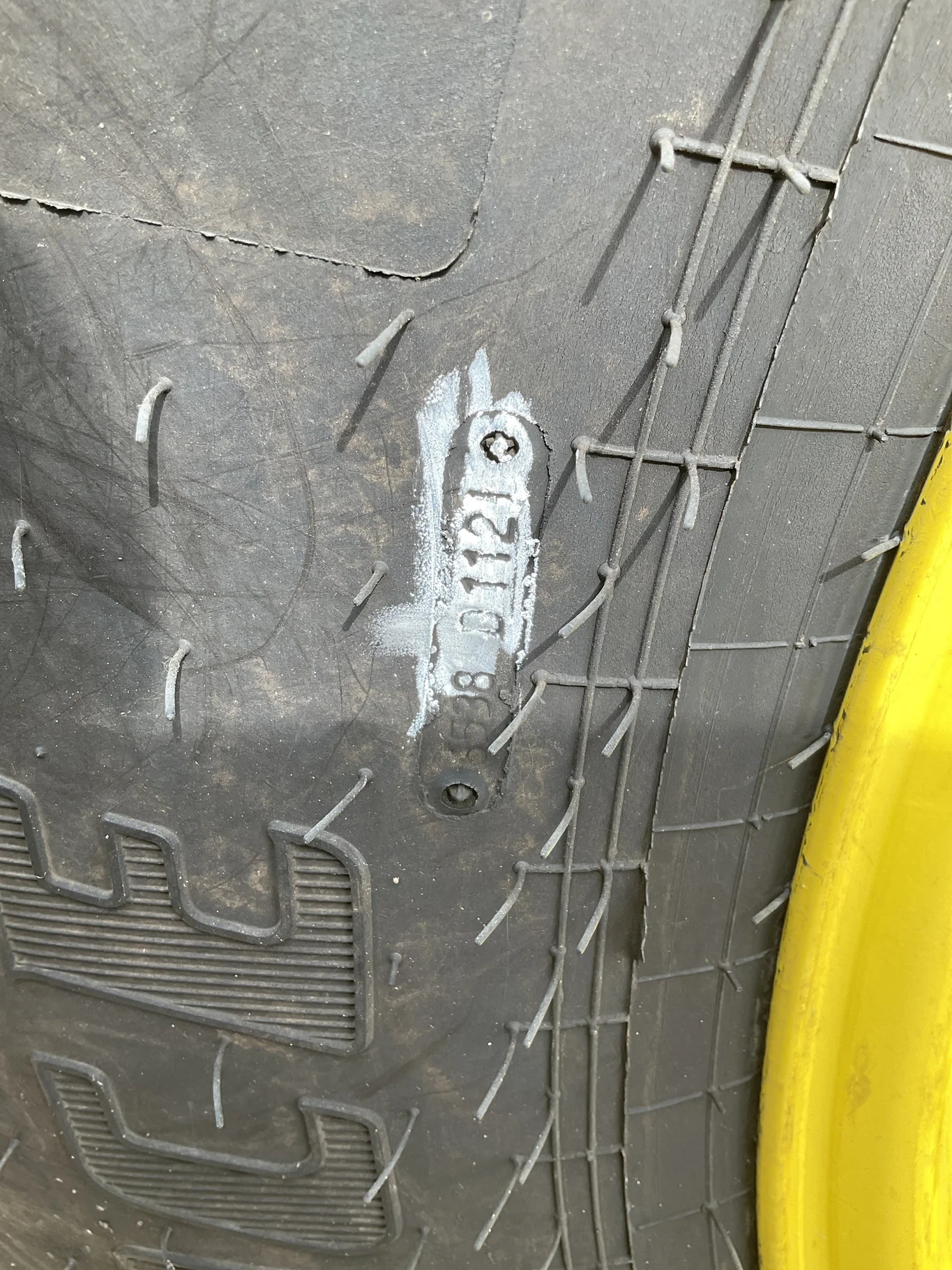 Used VF650/65R38 175D Alliance Agri-Star 365R TT R-1W 85-90% On 20 x 38 12-13.976-11.857-1 6"BS image 4