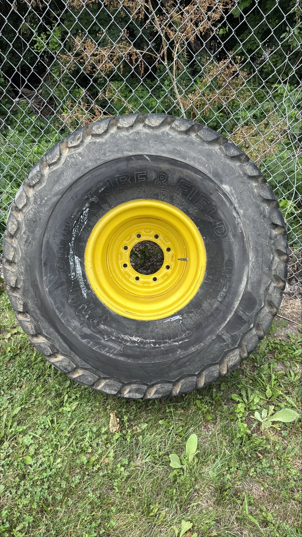 Used 21.5L-16.1 6-Ply Firestone Turf & Field TL R-3 90-95% On 16 x 16.1 8-8-6 9.125"BS Yellow Dual
