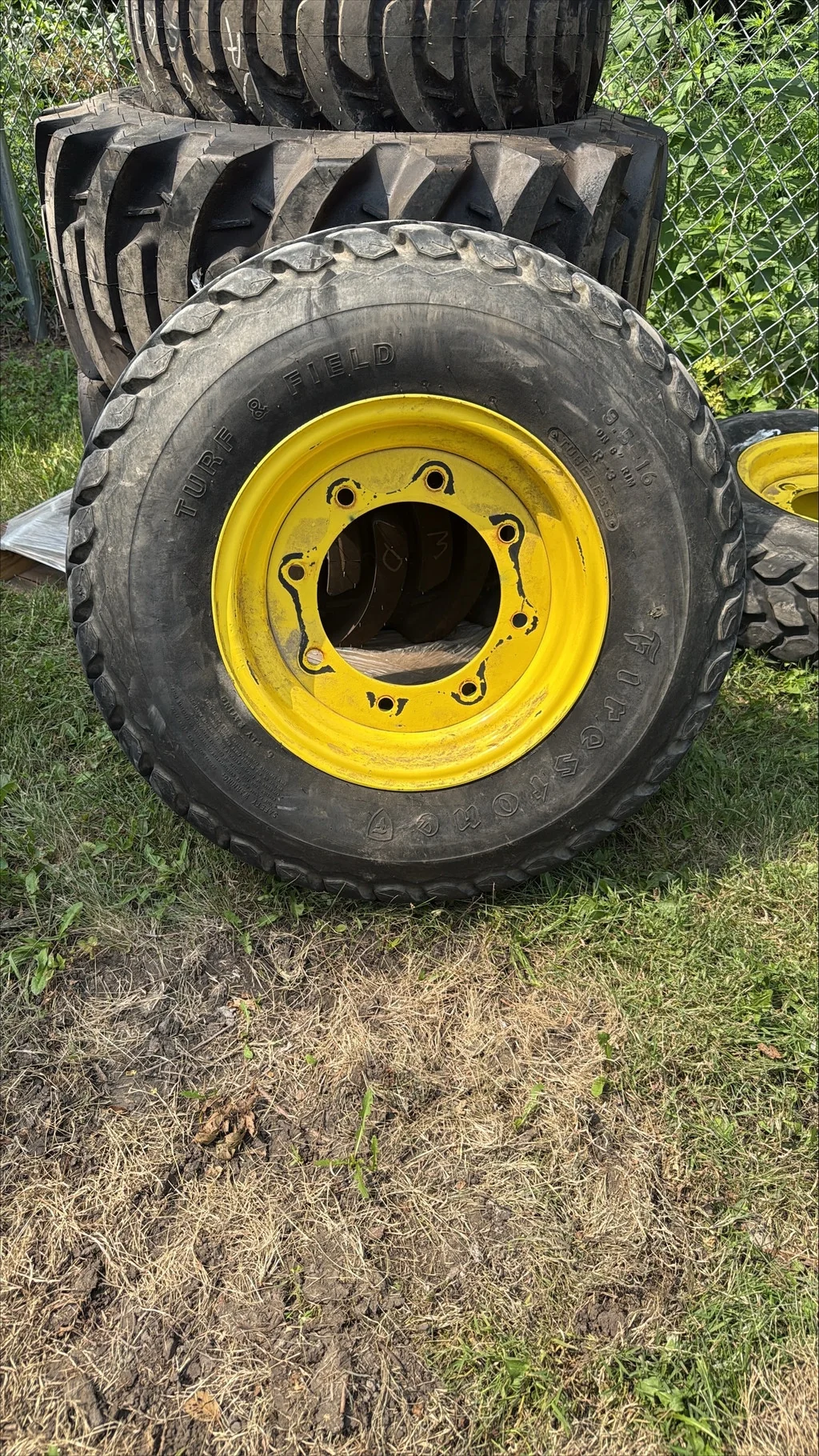 Used 21.5L-16.1 6-Ply Firestone Turf & Field TL R-3 90-95% On 16 x 16.1 8-8-6 9.125"BS Yellow Dual image 2